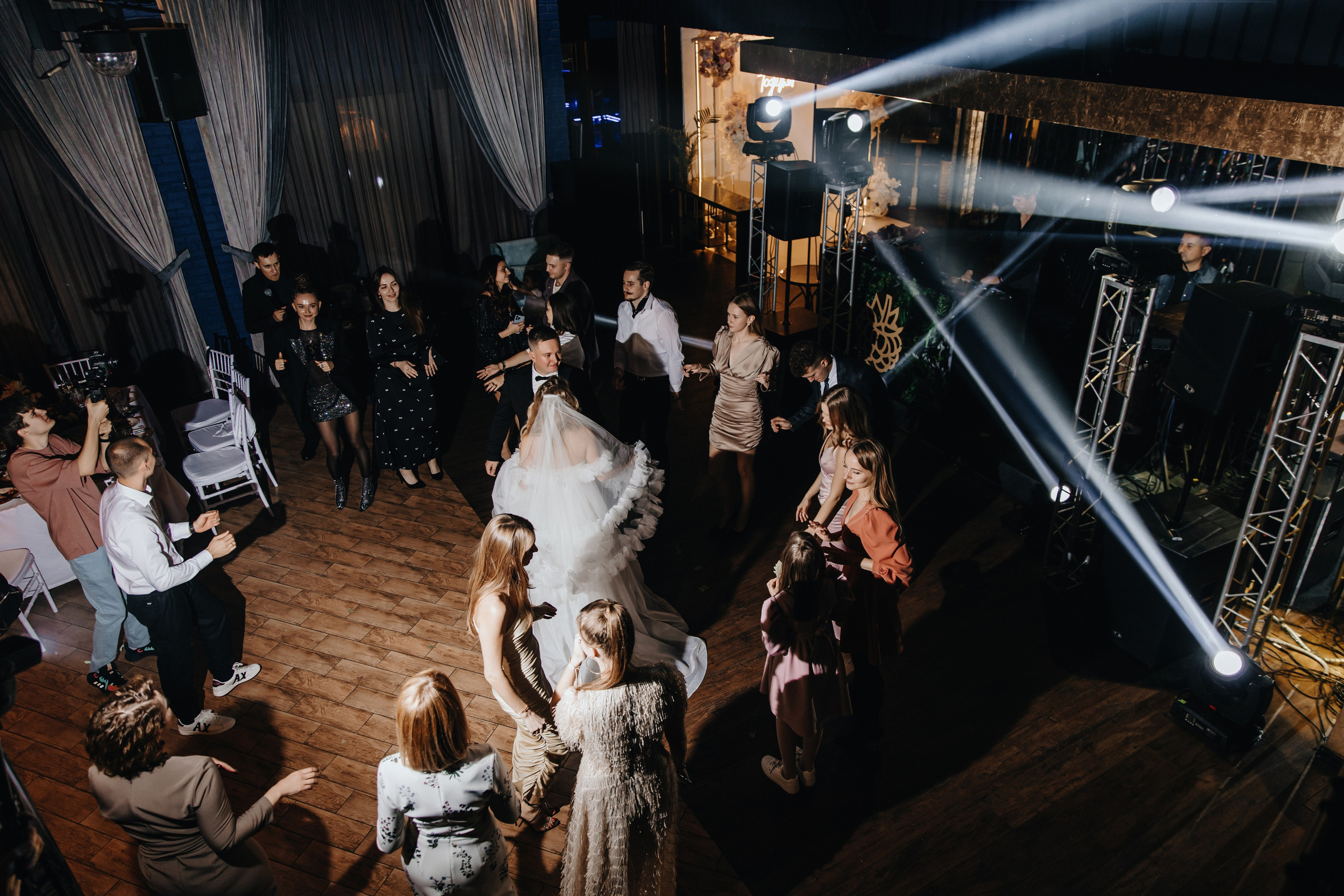 Саша и Миша. Свадебный фотограф и видеограф Когай Дмитрий и Юлия