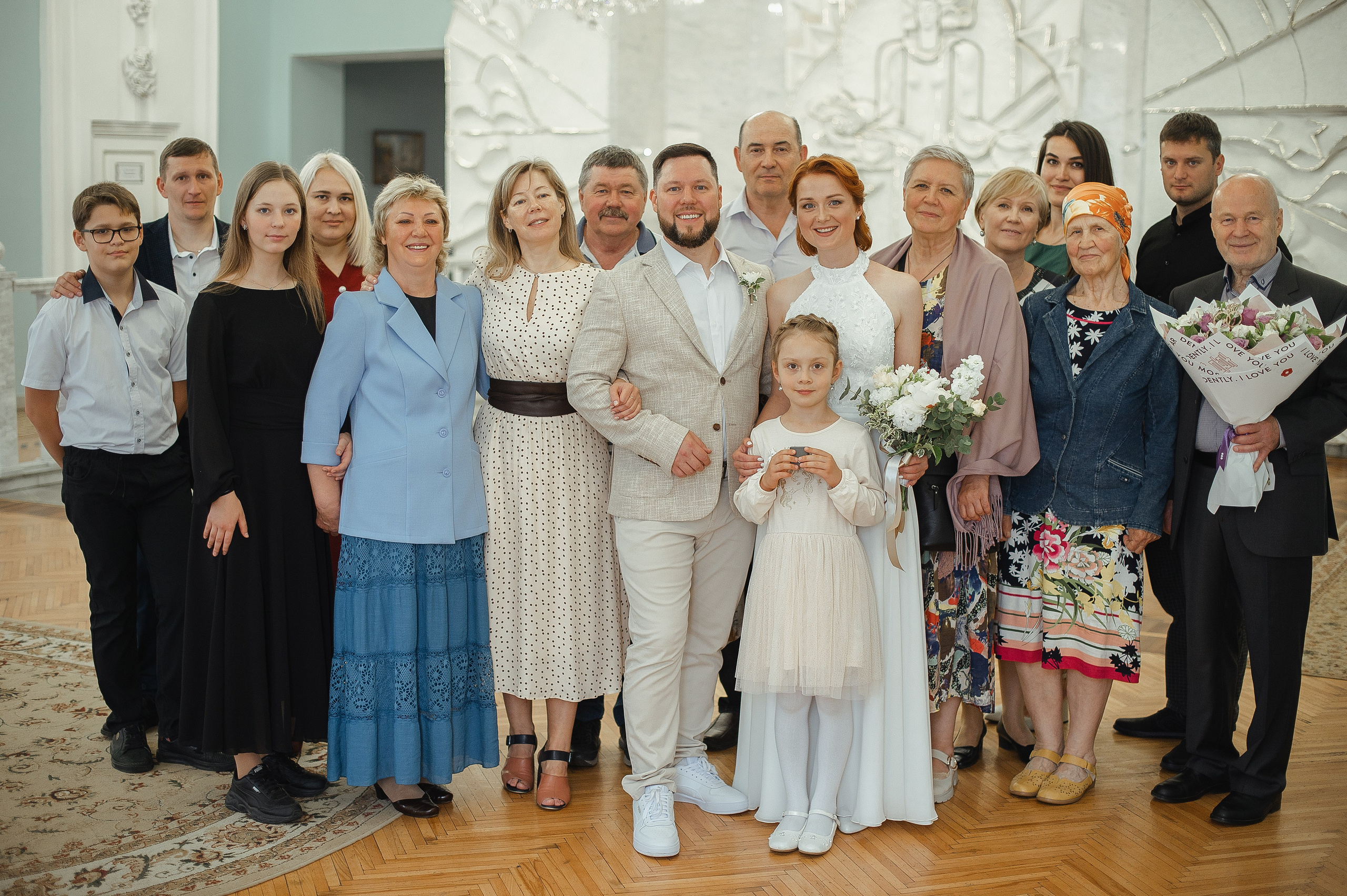 Свадебная фотосессия по историческому центру города Ярославль. Свадебный фотограф в Ярославле Денис Медоваров