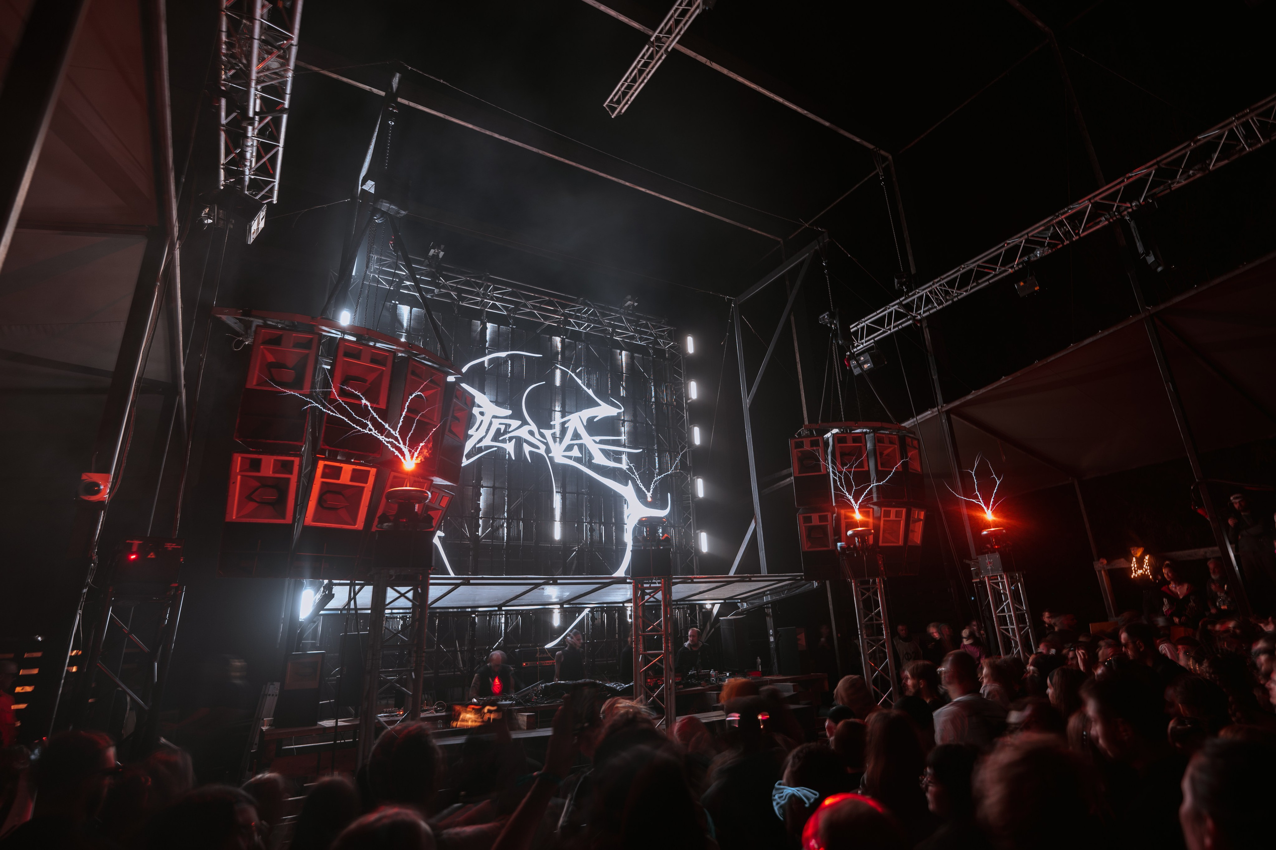 Signal 2024. @tomrus: Рустам Шагиморданов — фотограф