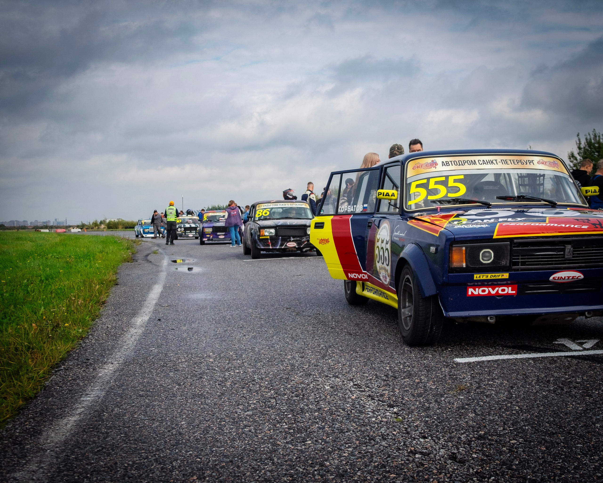 AUTODROM FEST 21.09.25. Автомобильные фотографии и рисунки в Санкт-Петербурги Пашков Дмитрий