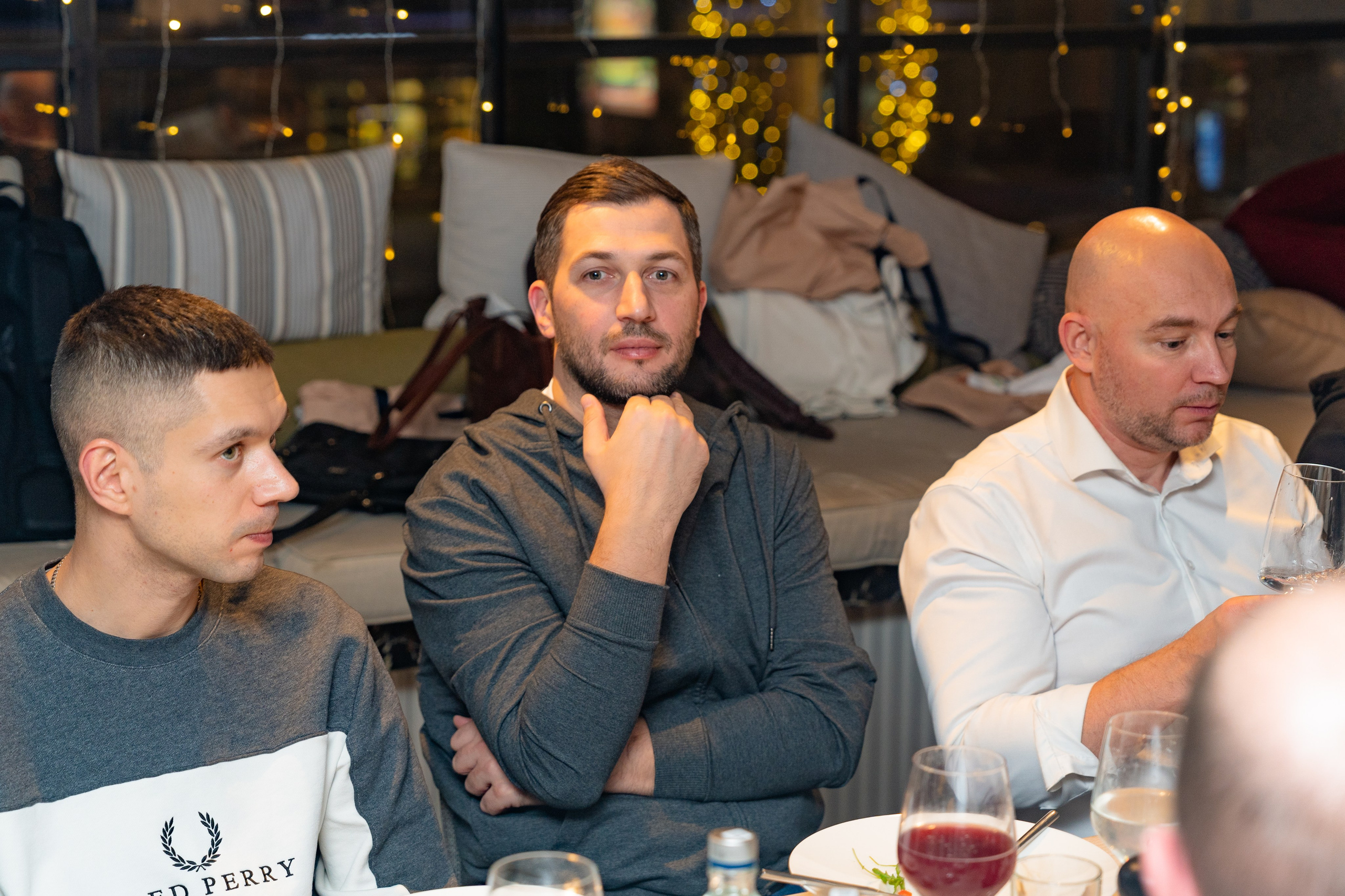 NOVIKOV SCHOOL — Умами зал. Фотограф Никита Комаров