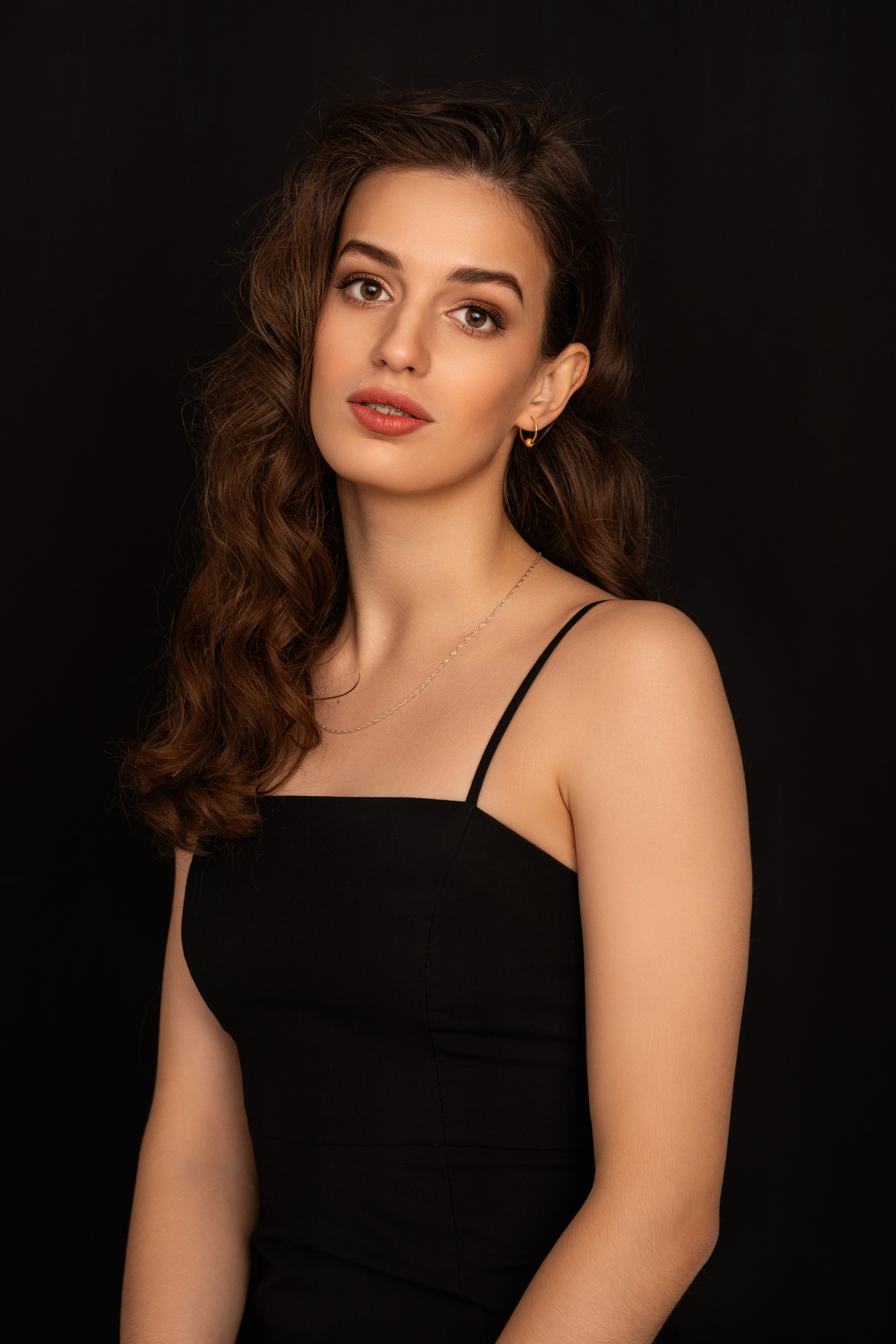 Фотосет с Викторией на циклораме в студии в формате для «себя»