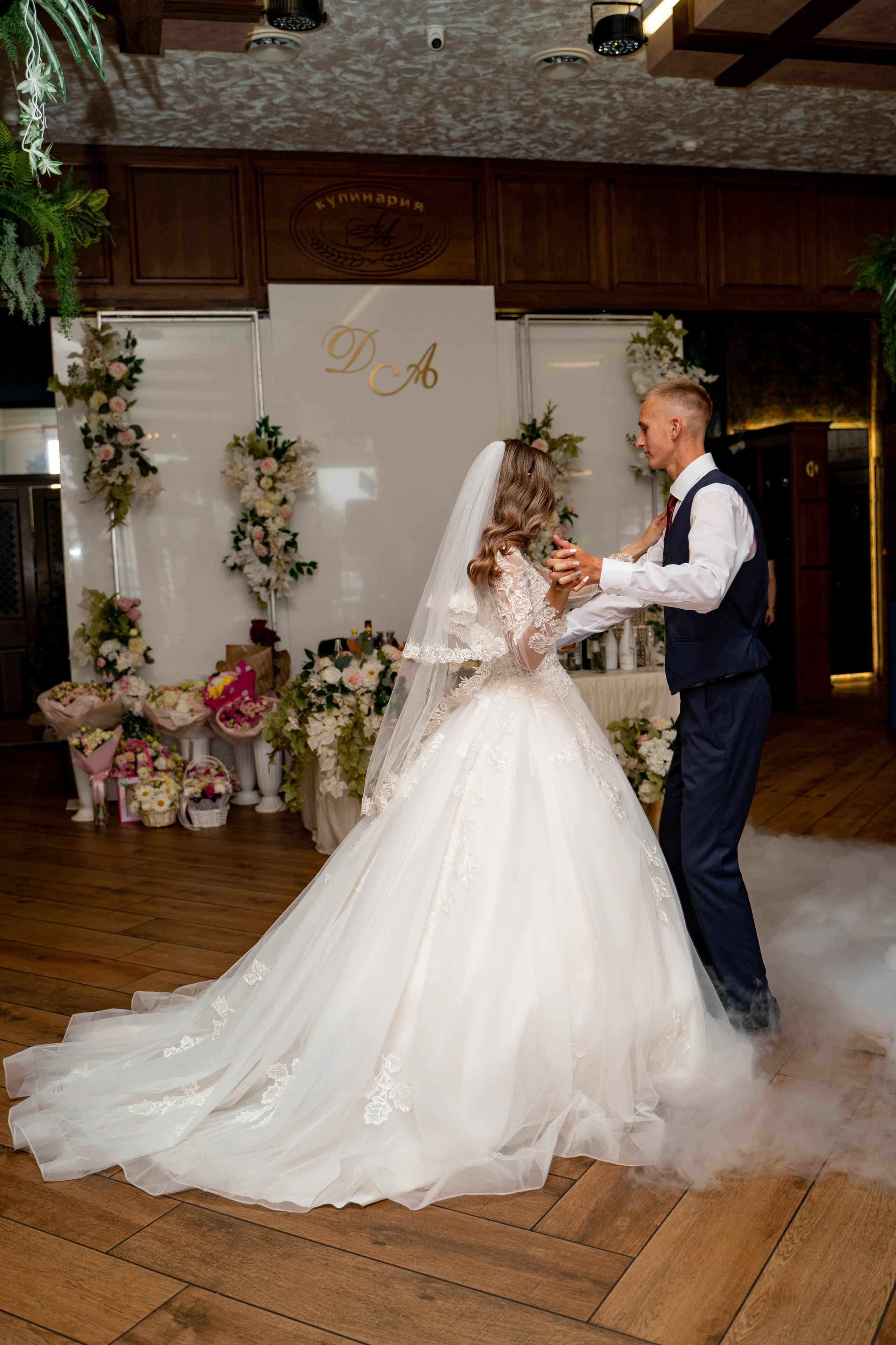 Данил и Анастасия. Видеосьемка, фотосьемка свадеб, юбилеев, утренников в Краснодарском кр