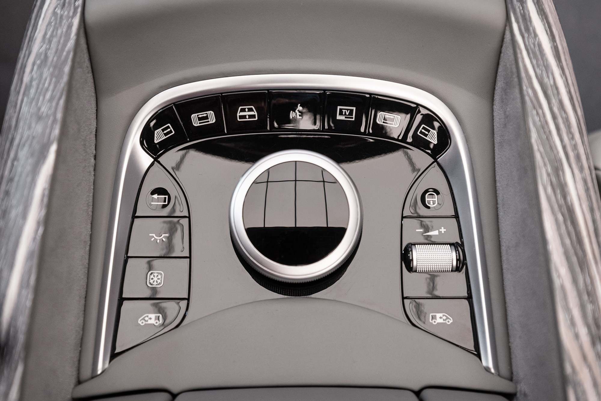 V-Class Glossy. Автомобильный фотограф в Москве | Базилев Александр