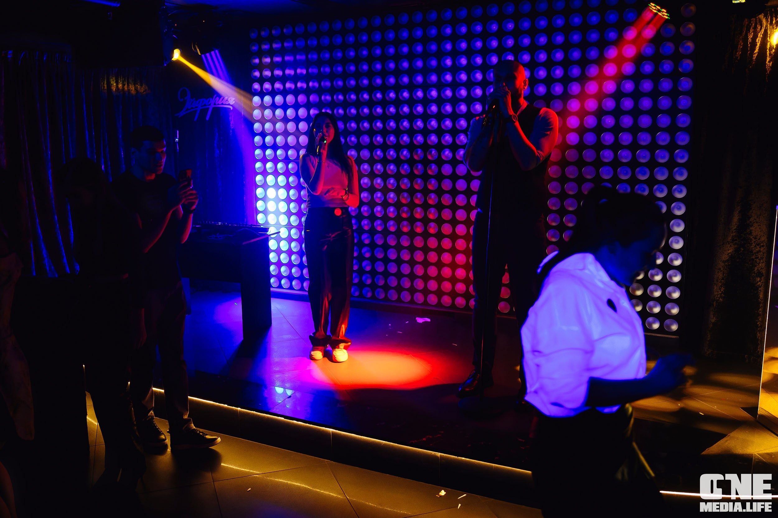 Фоторепортаж из караоке-клуба Эйфория. One Media Life: фоторепортажи, фотоотчеты с мероприятий и заведений