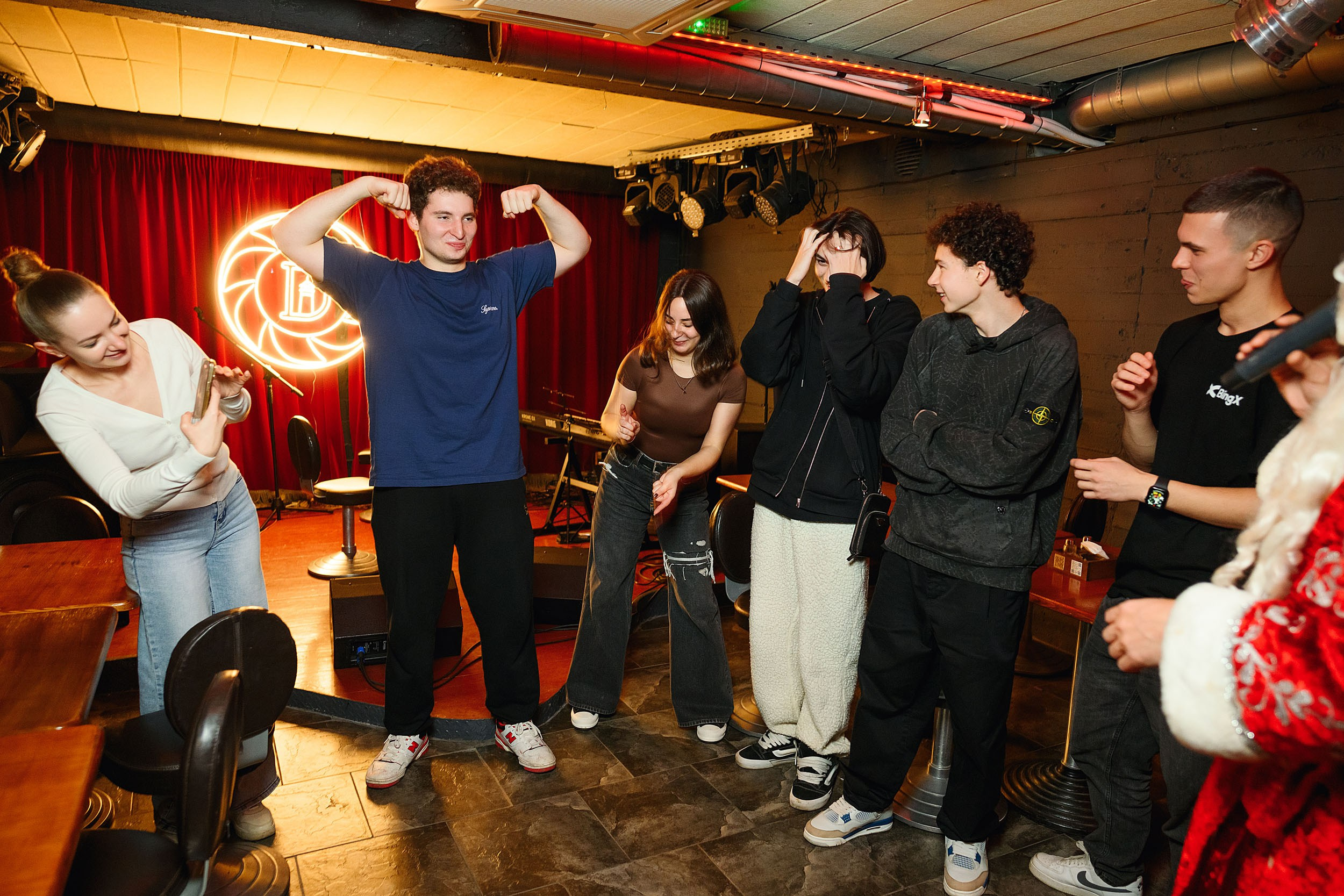 Фоторепортаж из бара Dreadnought. One Media Life: фоторепортажи, фотоотчеты с мероприятий и заведений