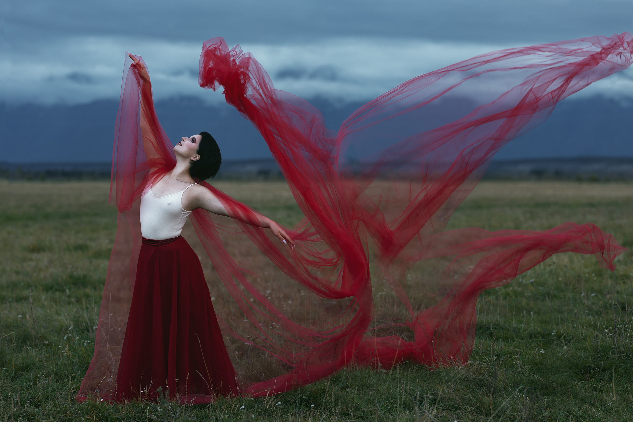 Dance with wind. Портретный фотограф Кристина Лукьянова