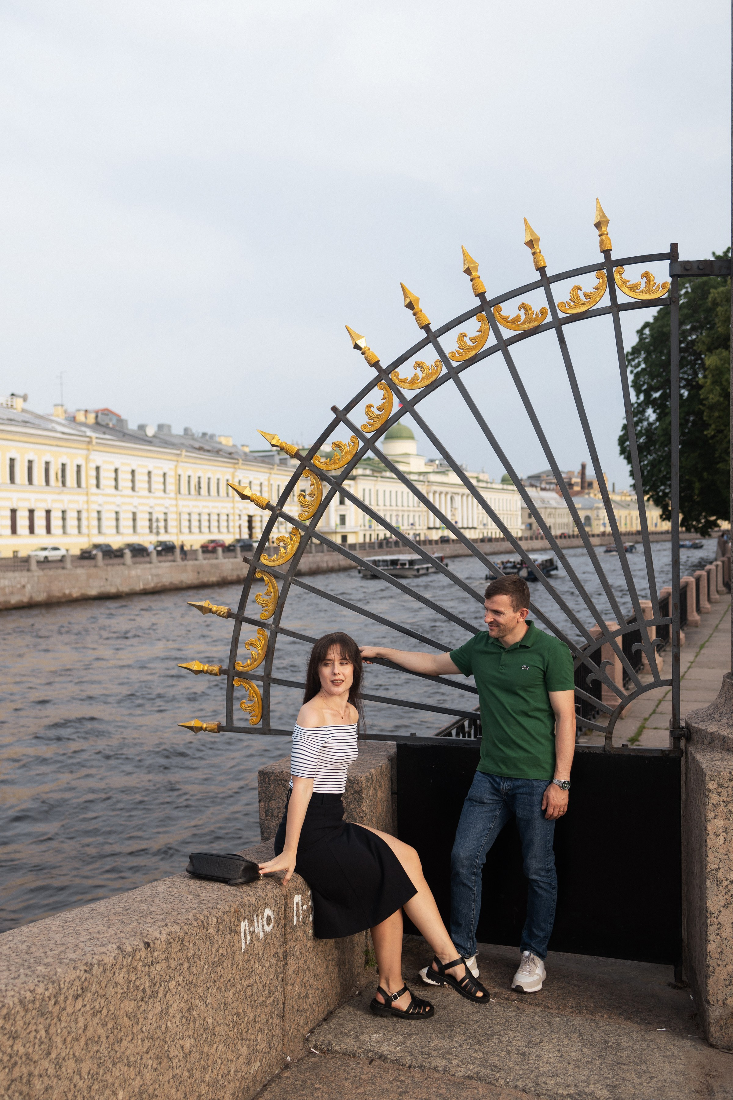 Любовь на улицах Питера. Портретный фотограф СПб, женский фотограф, минимализм и эстетика