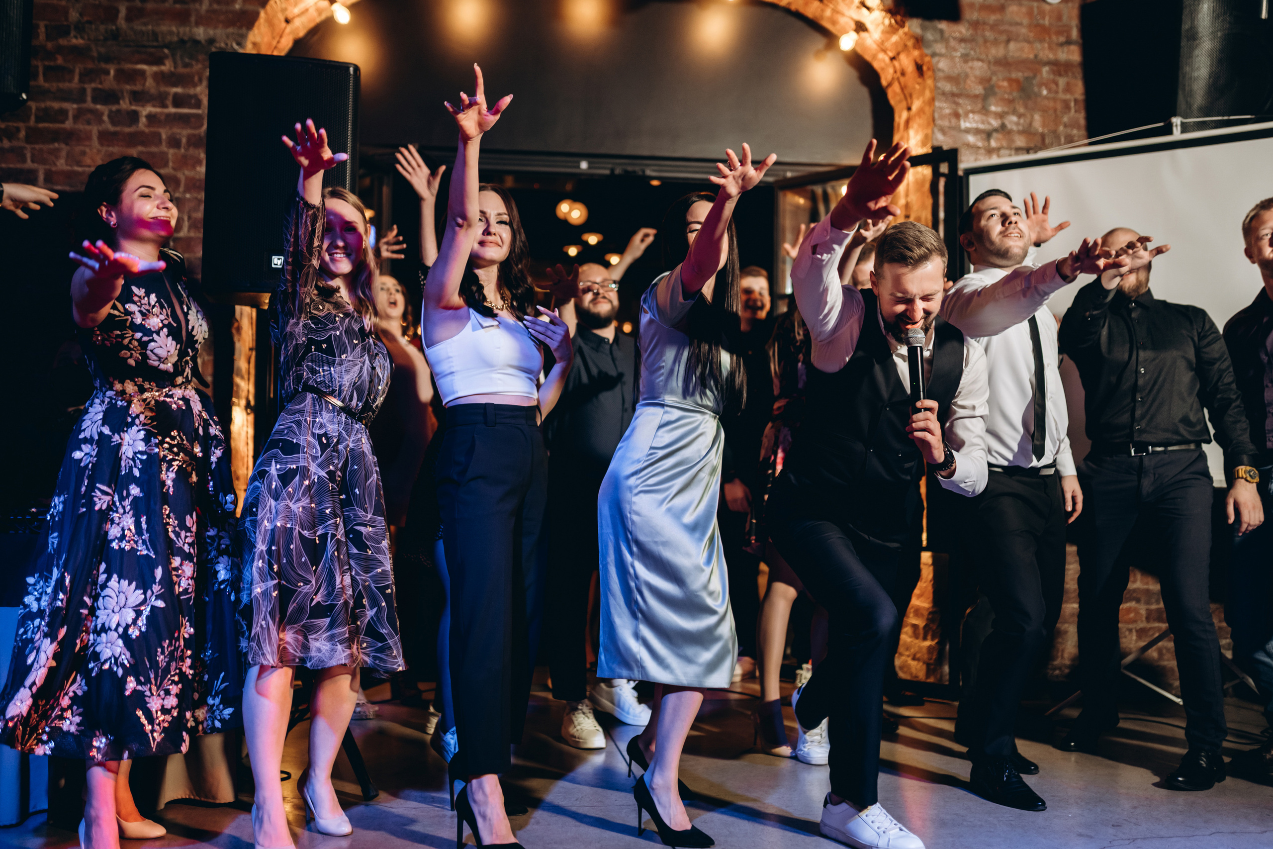 Вадим и Юлия. Свадебный квиз в ресторане «Рога и копыта». Зайковский Кирилл