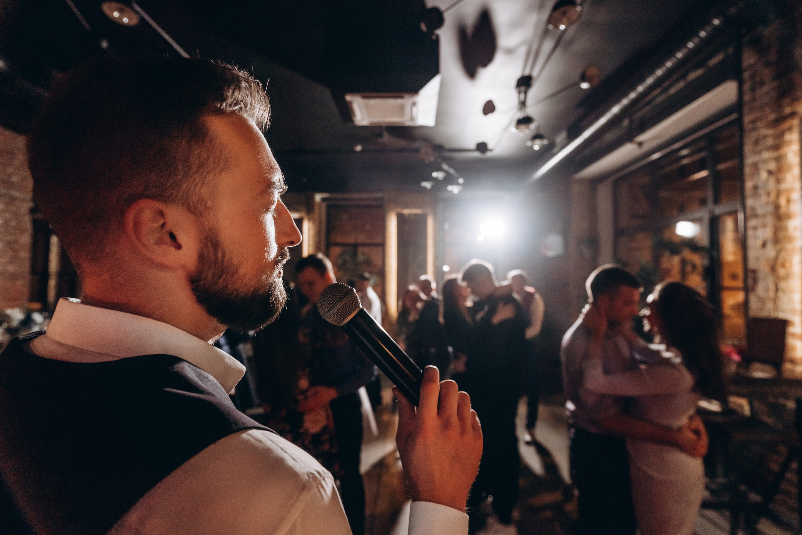 Вадим и Юлия. Свадебный квиз в ресторане «Рога и копыта». Зайковский Кирилл