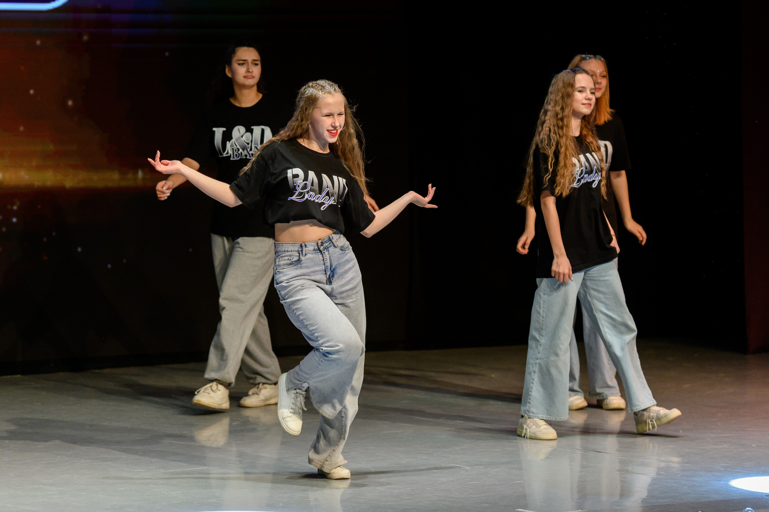 Отчётный концерт «Зажигай». Главная