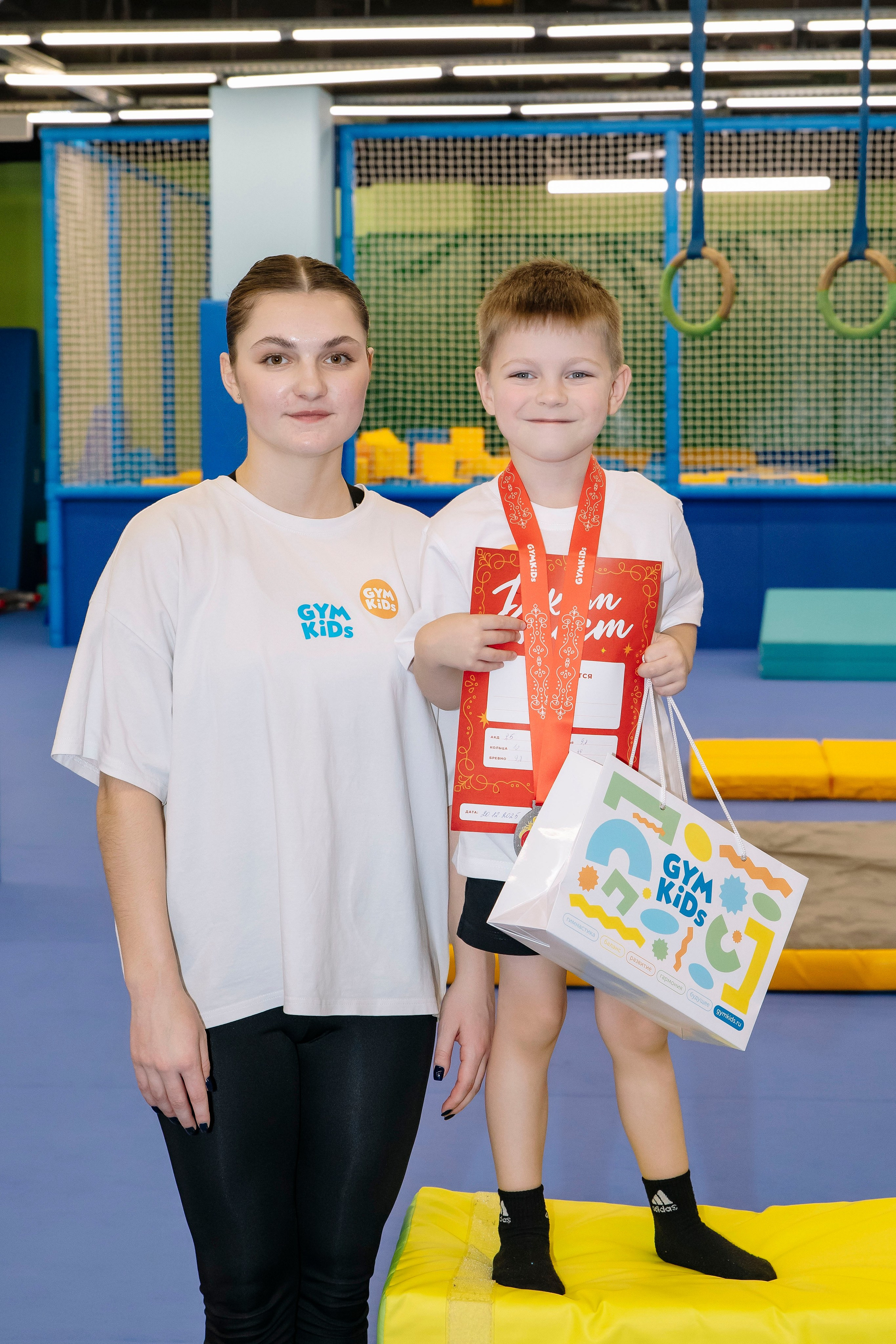 Соревнования по гимнастике в Gymkids Чертаново. Профессиональный фотограф в Москве | Заказать фотосессию и съемку