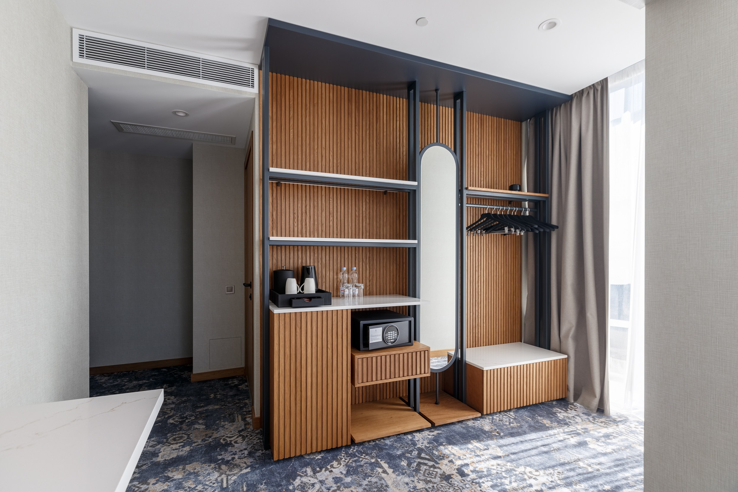 HOTEL PIAZZA EPIGRAPH (BATUMI). Режиссёр, клипмейкер, фотограф — Андрей Охота