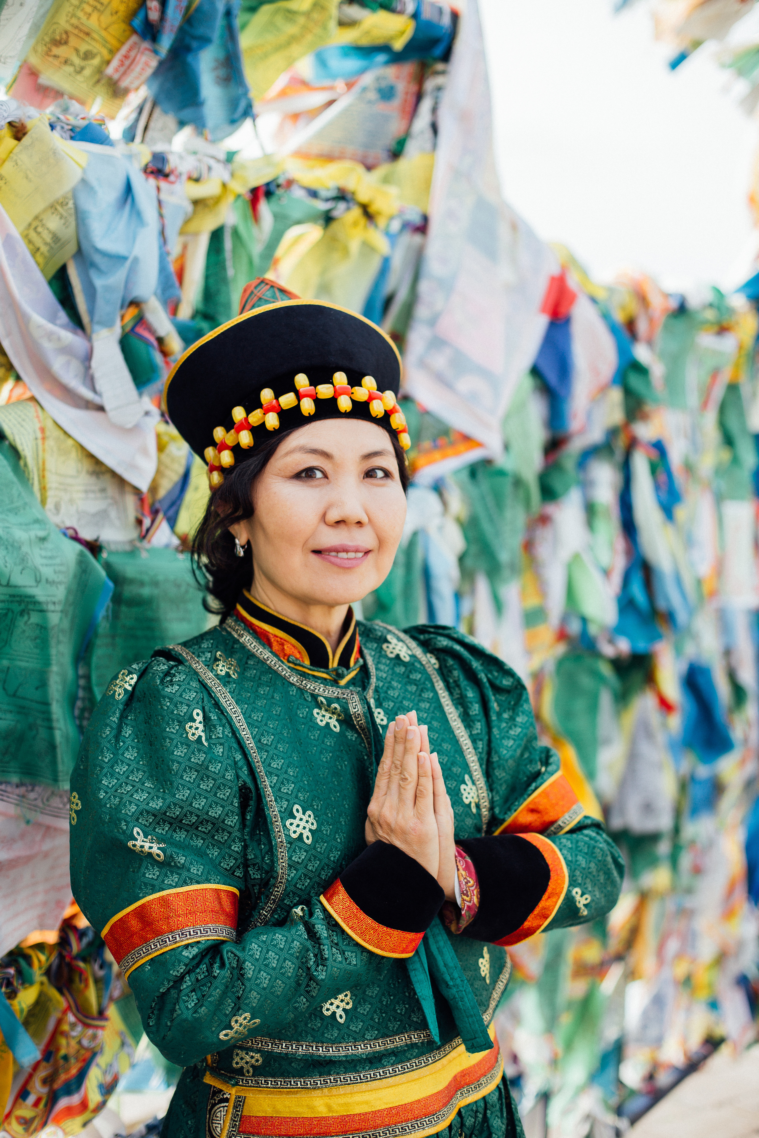 Семейная фотосессия в национальных костюмах. Семейный и детский фотограф в г. Улан-Удэ