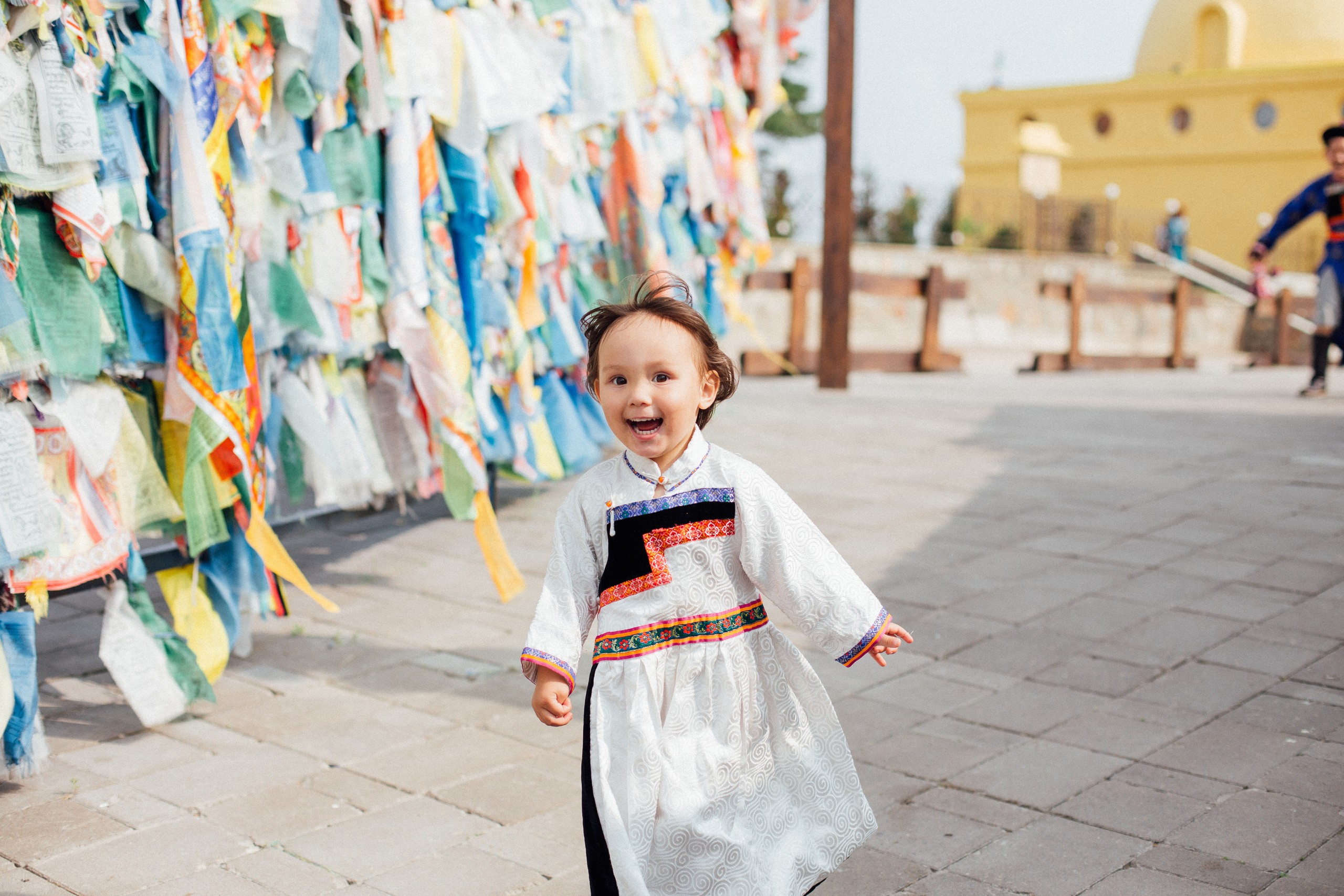 Семейная фотосессия в национальных костюмах. Семейный и детский фотограф в г. Улан-Удэ