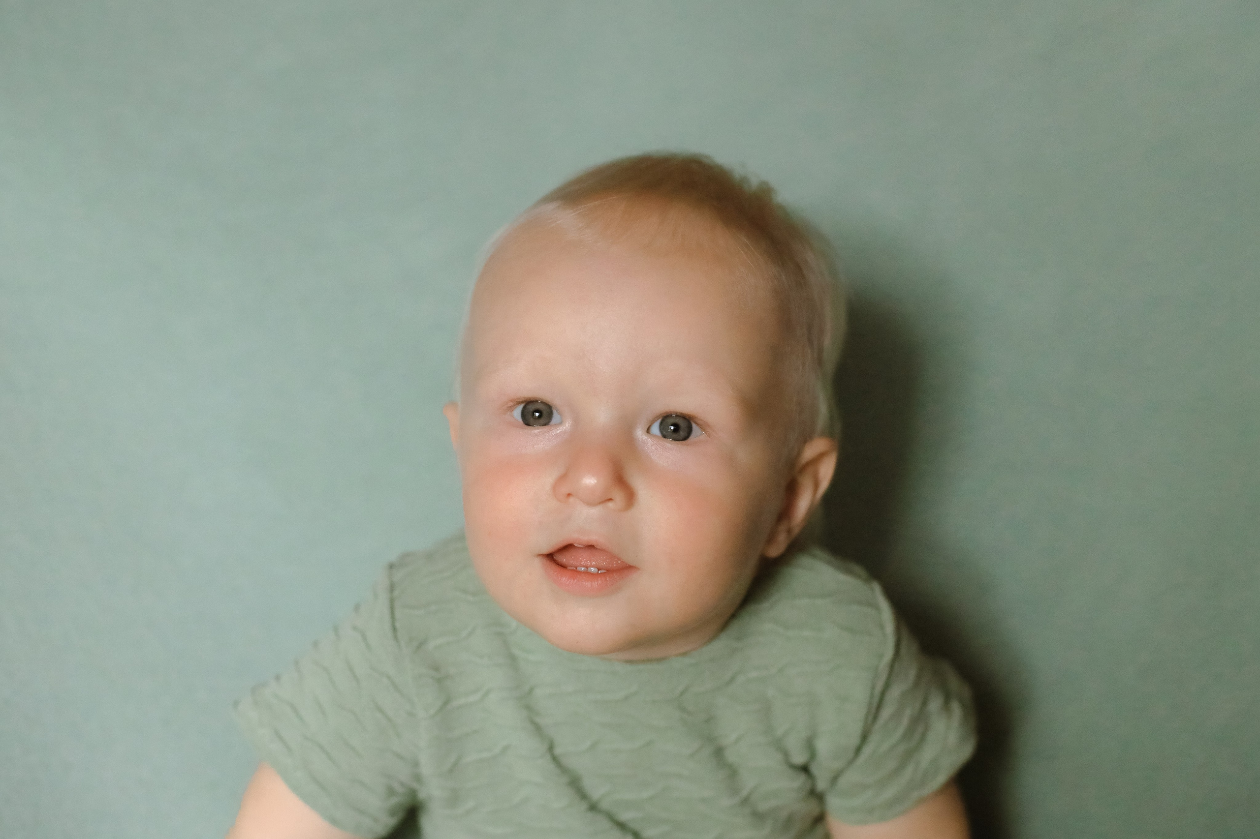 Ян Я РАСТУ. Семейный фотограф и фотограф новорожденных в Санкт-Петербурге Алина Фе