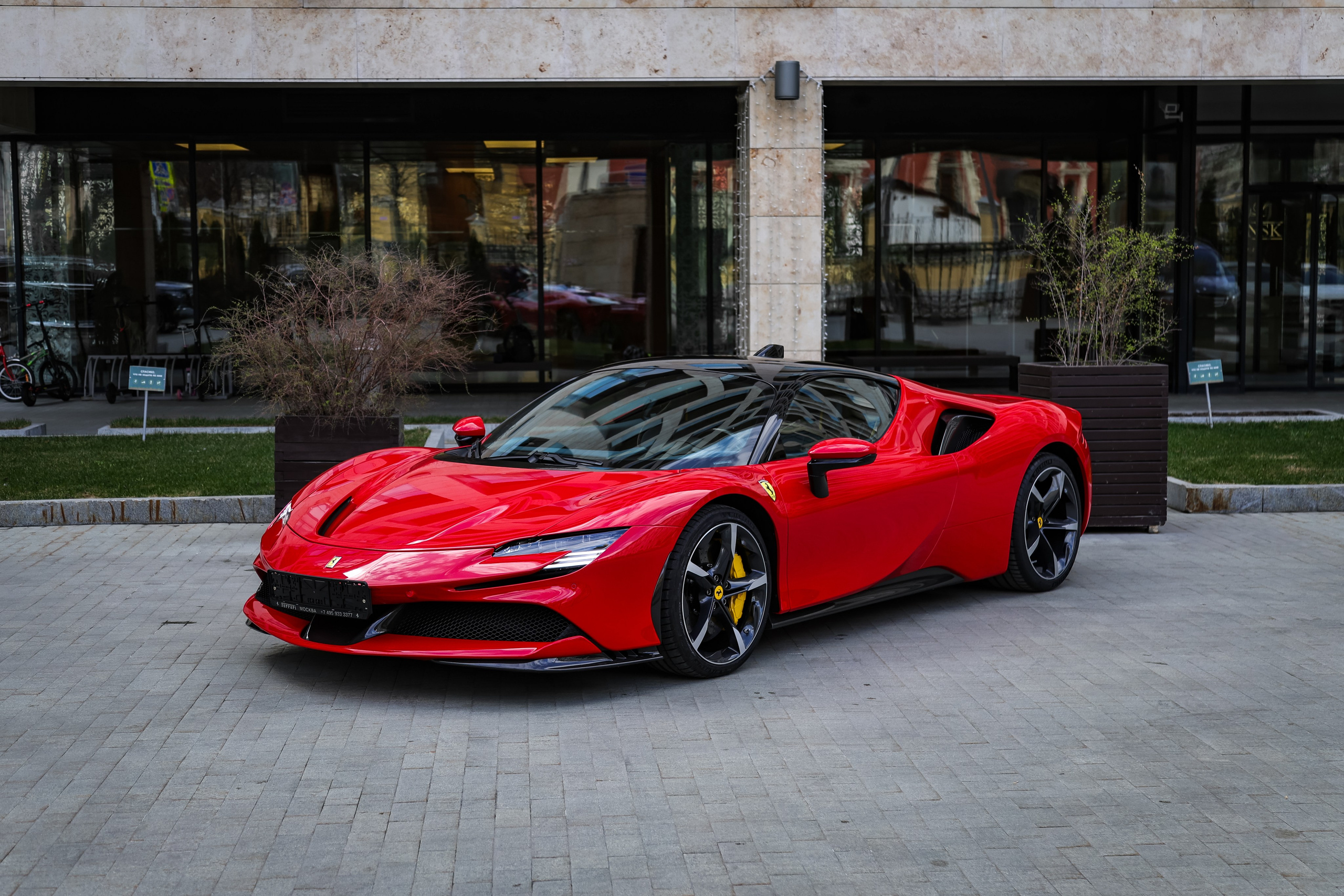 FERRARI SF90 STRADALE. Mixturecaptures