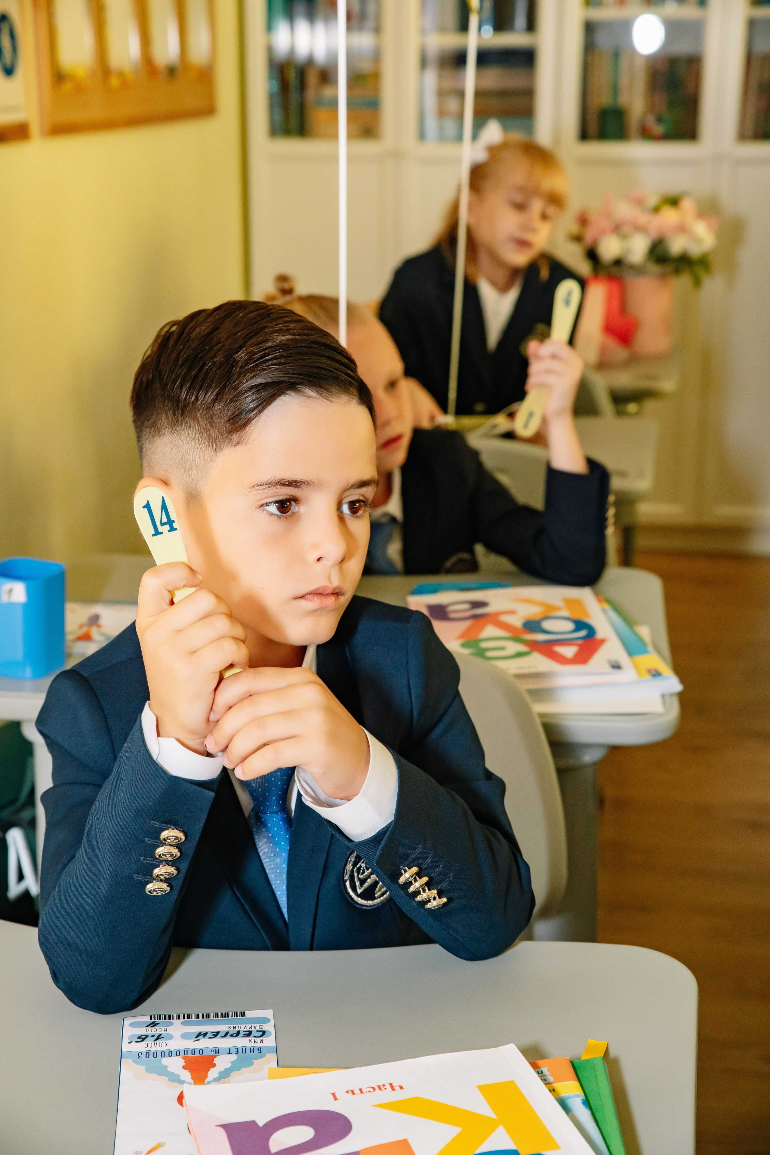 Линейка 1Б Школа Права и Экономики. Фотограф в Москве Яна Полосина