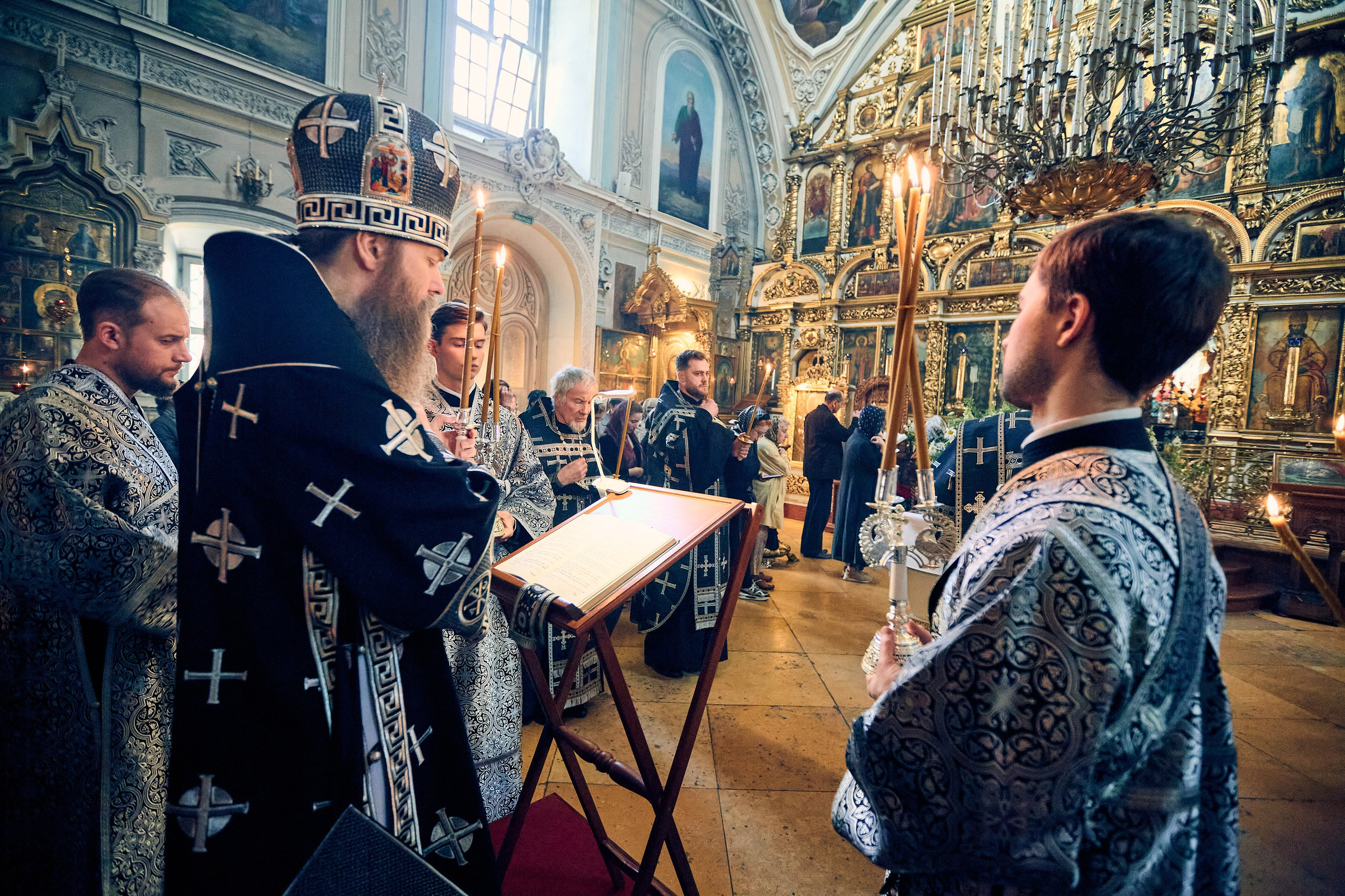 Утреня. Погребение Спасителя. DMITRY MOISEENKO — фотограф, художник, топ-стилист