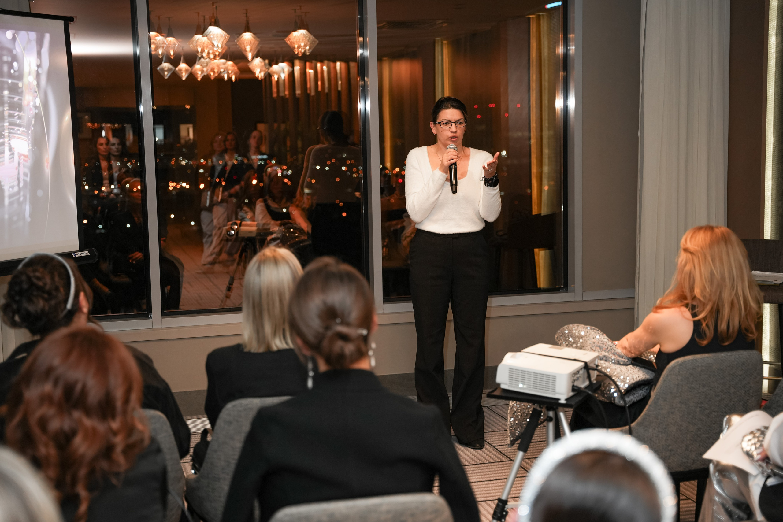 TINAoTEAM: конференция VII. Портретный и репортажный фотограф в Москве Разуменко Роман