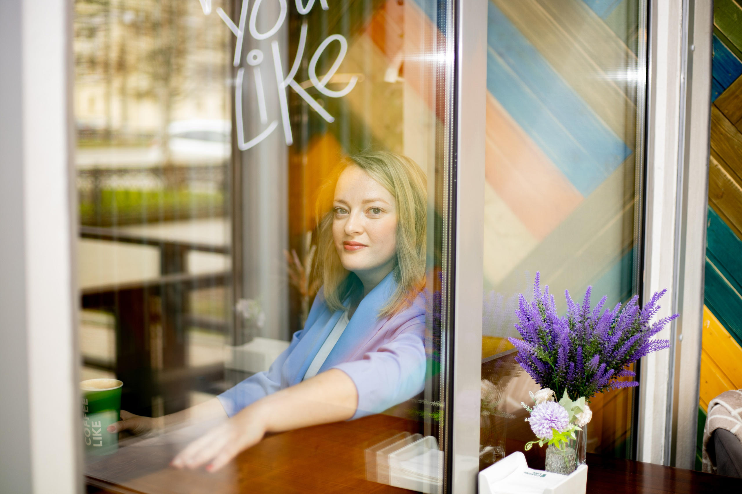 Фотосессия в кафе. Фотограф новорожденных в Екатеринбурге