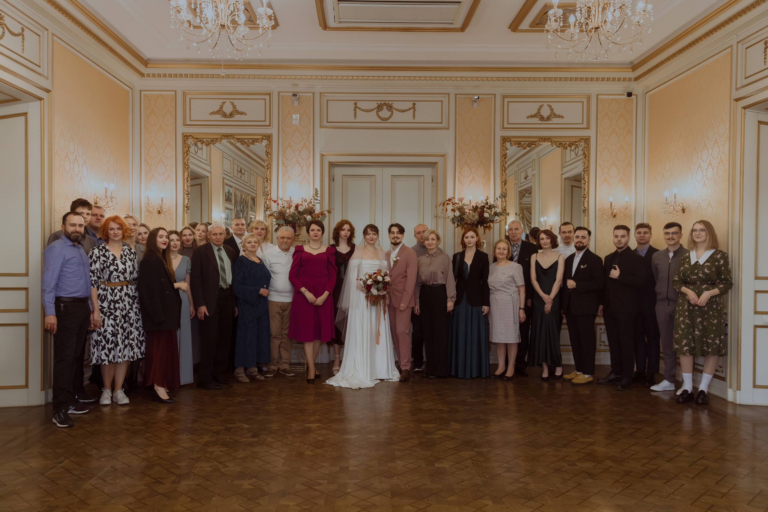 Welcome back to your own dinner party. Фотограф Лия Козловская Минск