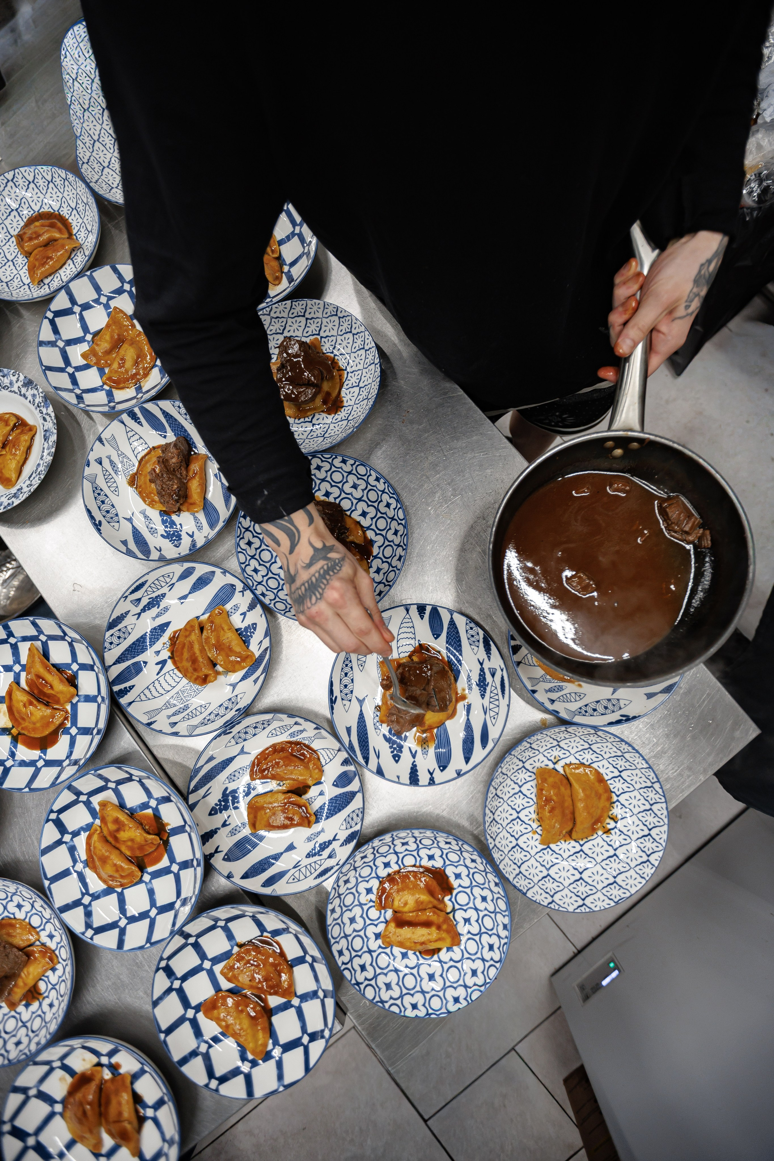 Гастроужин Поселенцы в гостях у Самозванцев