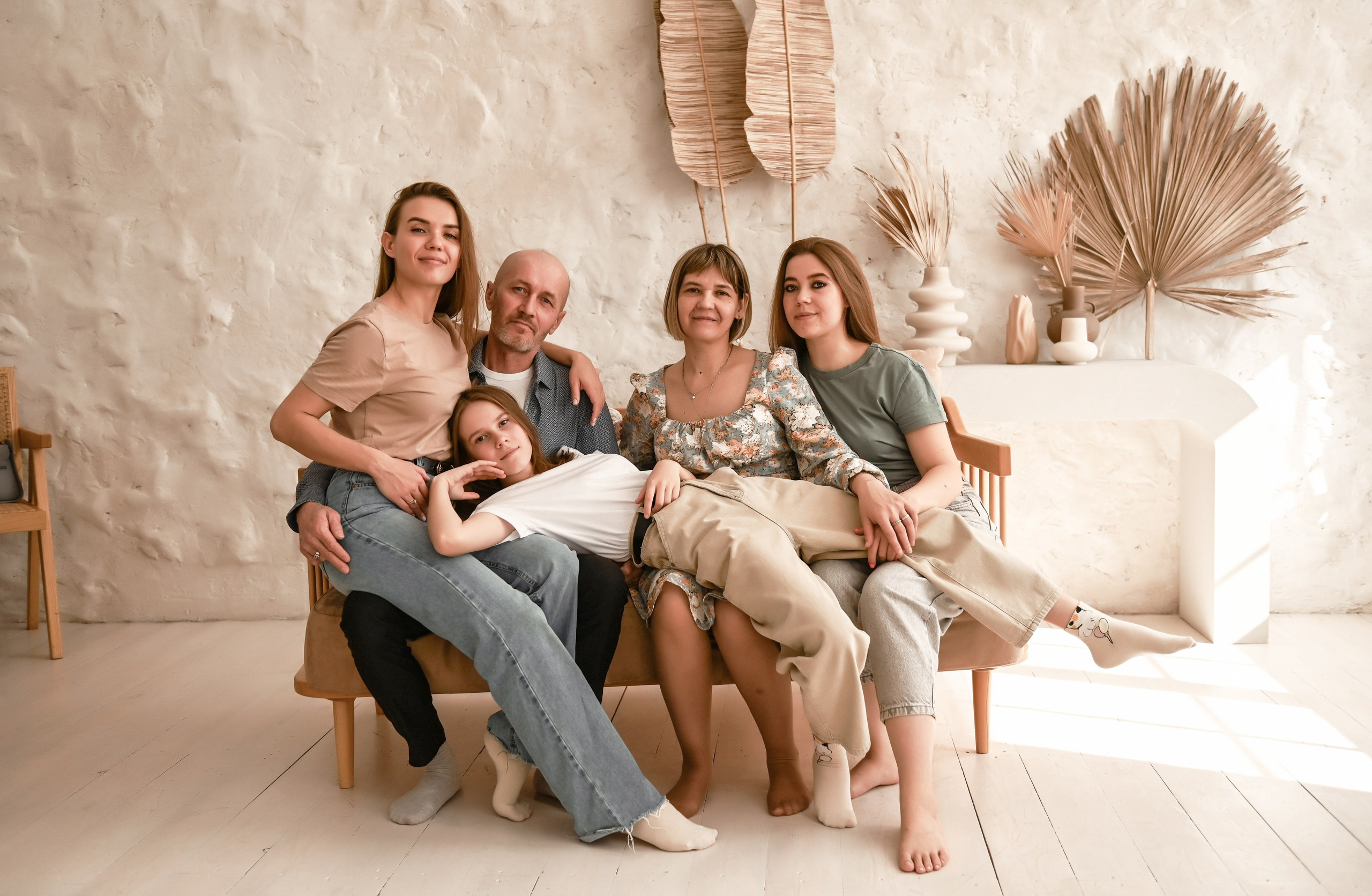 Семейная студийная  фотосессия 2. Свадебный, семейный, детский, контент фотограф в Омске Максим Ильин