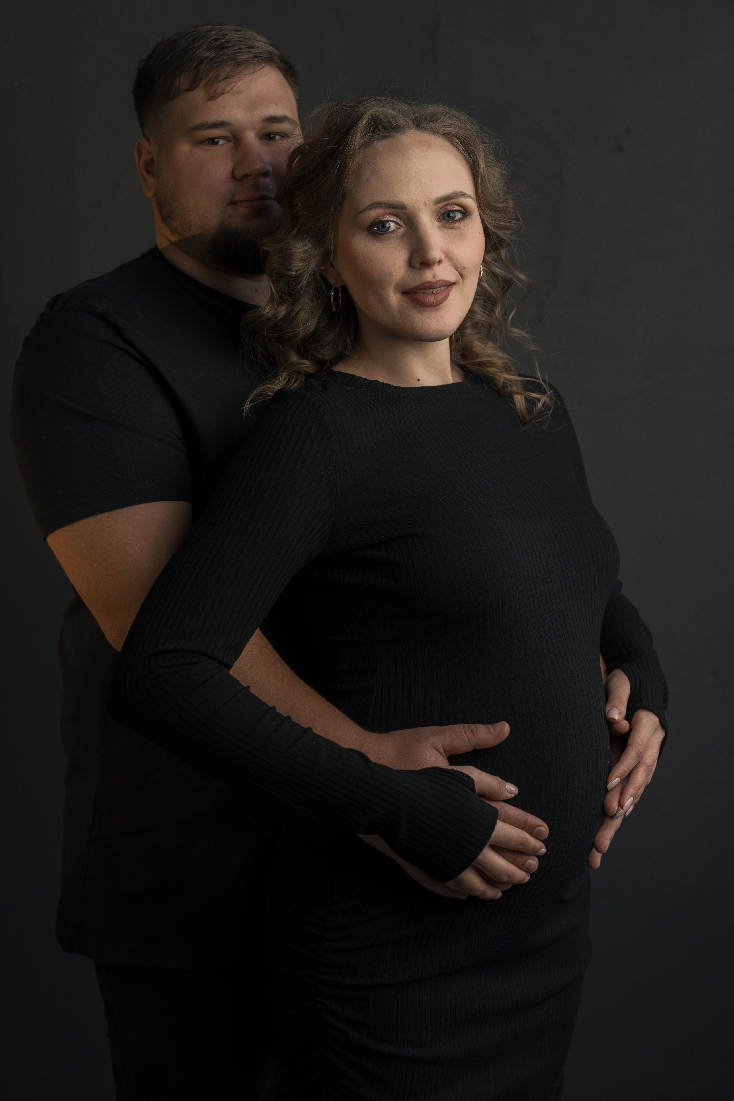 Семейная съемка в ожидании в студии WhiteGarden. Семейный фотограф Екатеринбург Татьяна Девятых