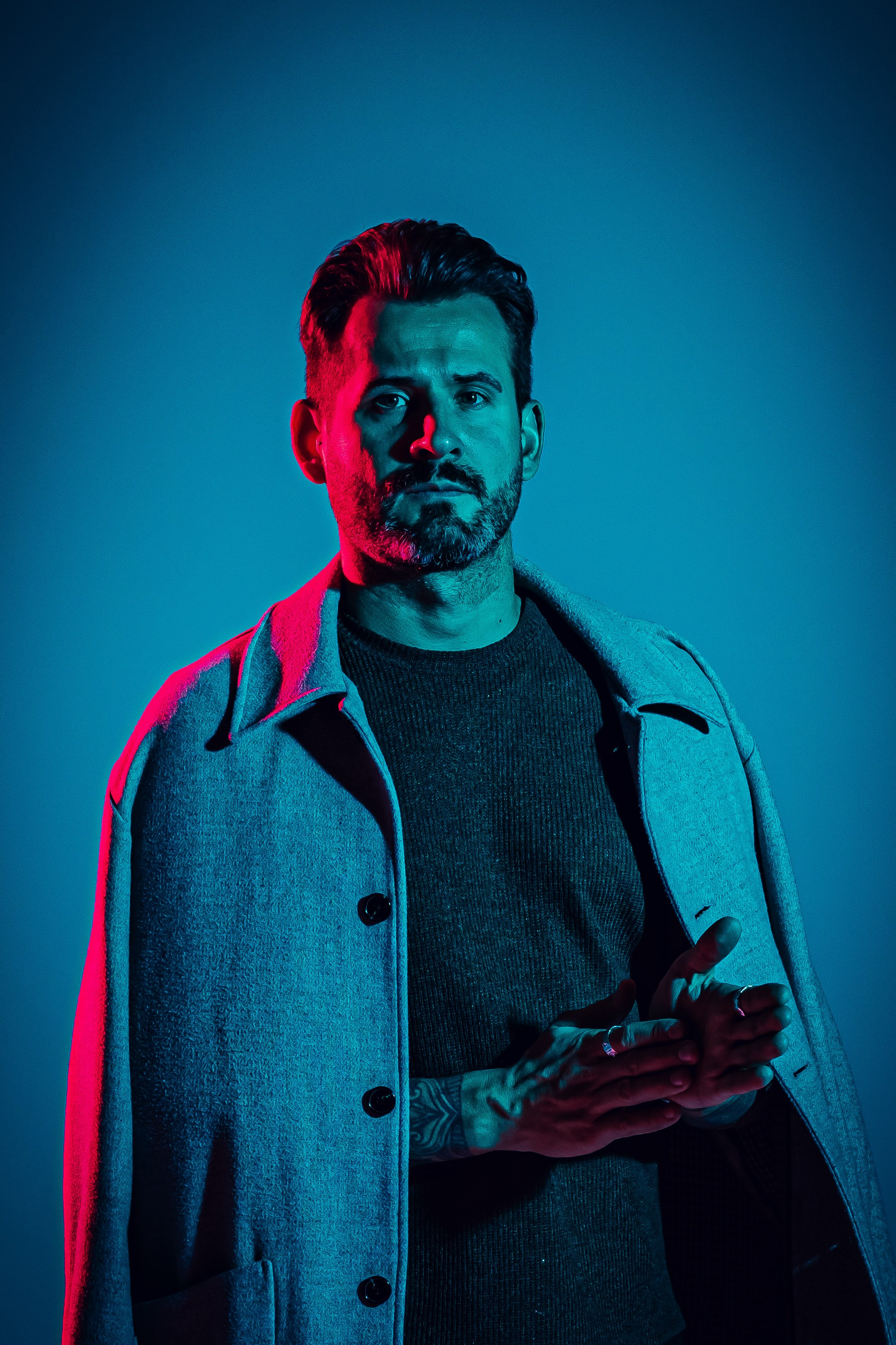 Студийная мужская съемка. Фотограф Александр Гречанов