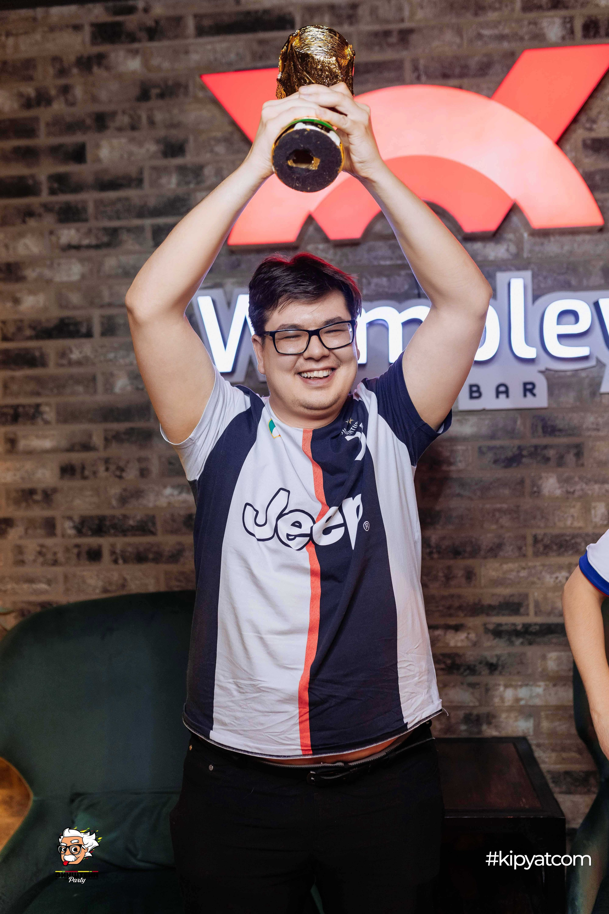 Эйнштейн Party