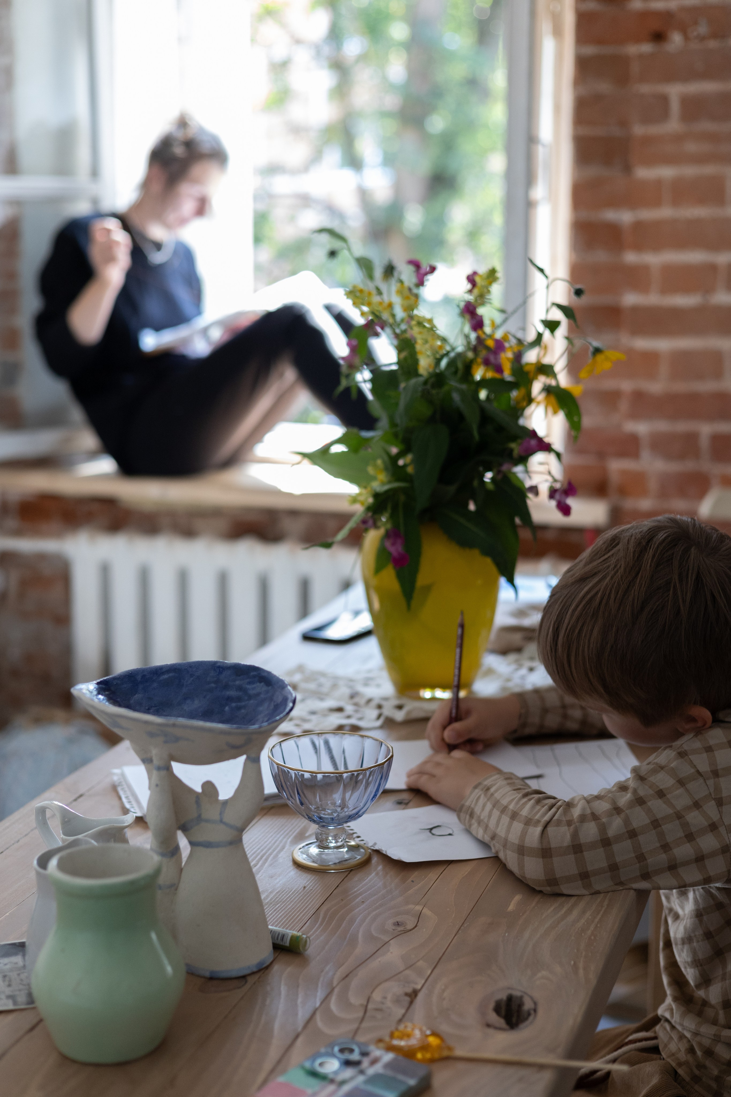 Вера и дети в мастерской. Портрет художника. Марина Лавинская Фотограф из Москвы