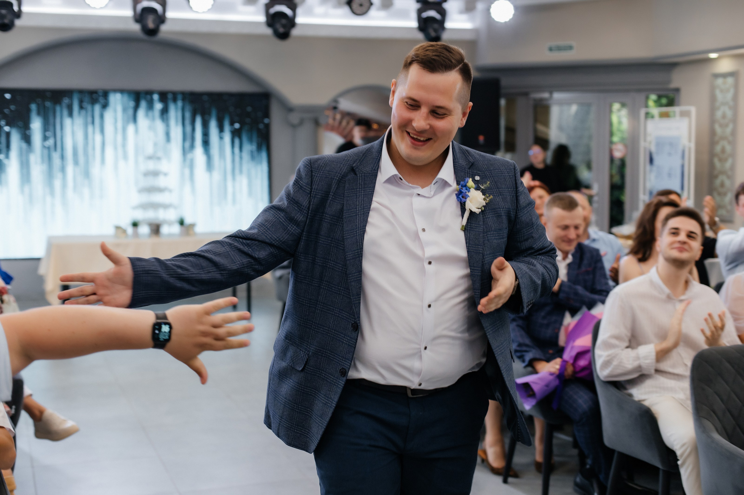 Саша & Валя. Свадебный и портретный фотограф в Омске Антон Карев