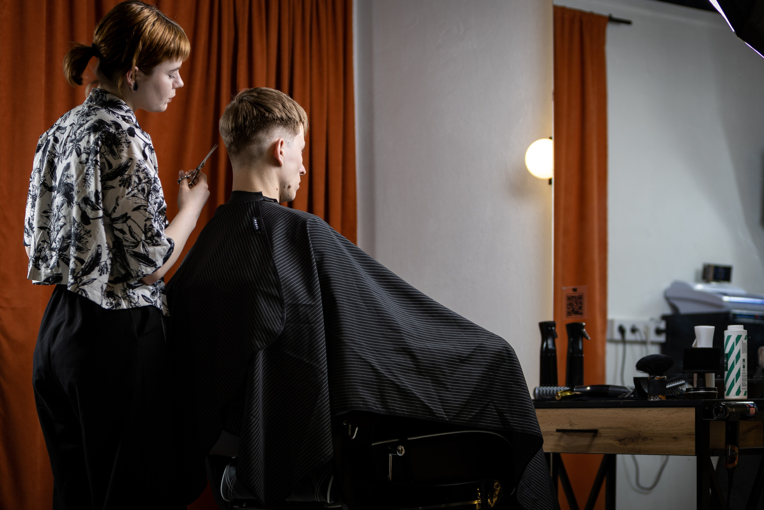 Барбершоп Jet Black 1. Репортажный фотограф Санкт-Петербург | Роман Карбышев