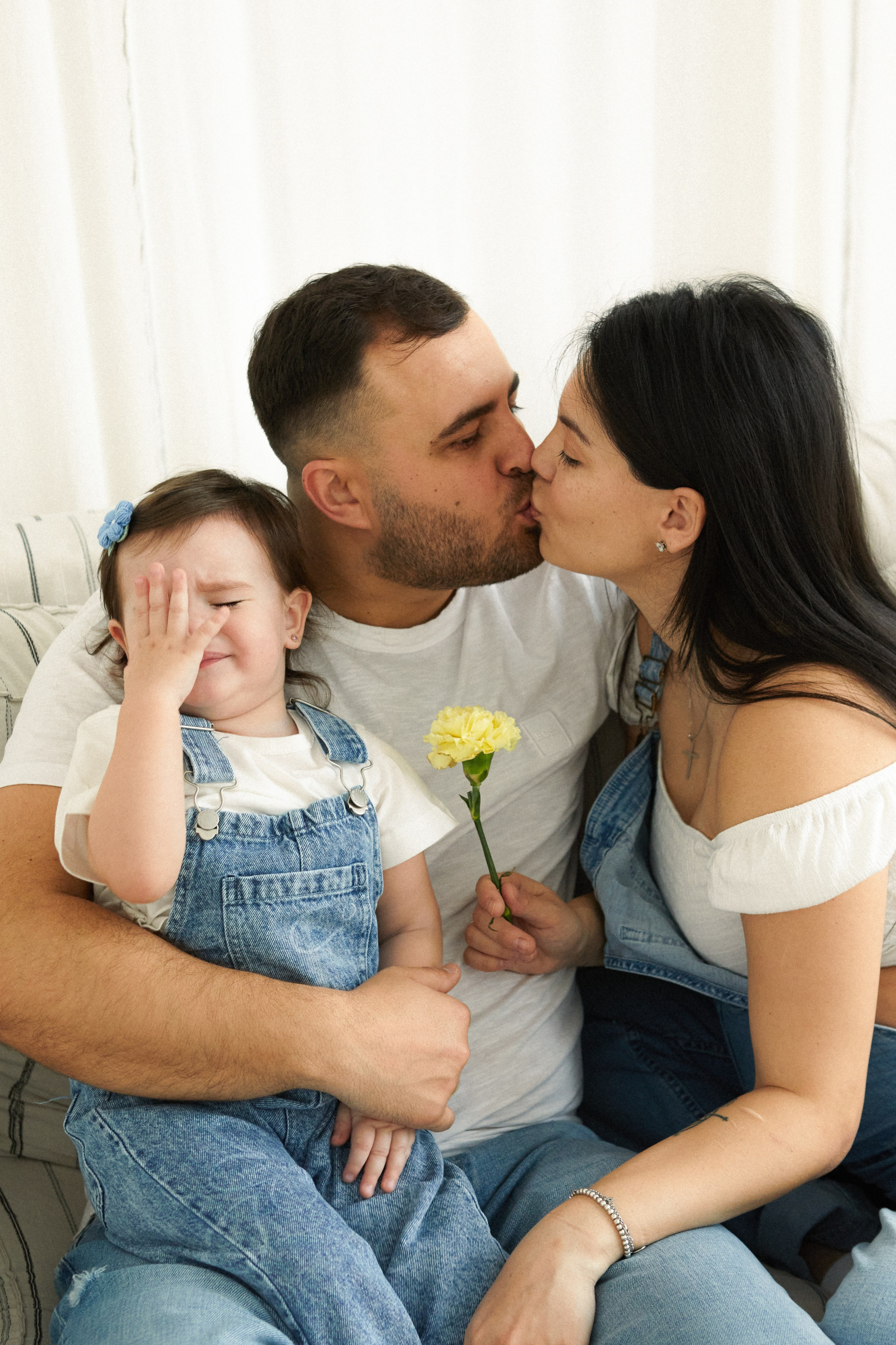 Карина, Максим и Арина. Главная