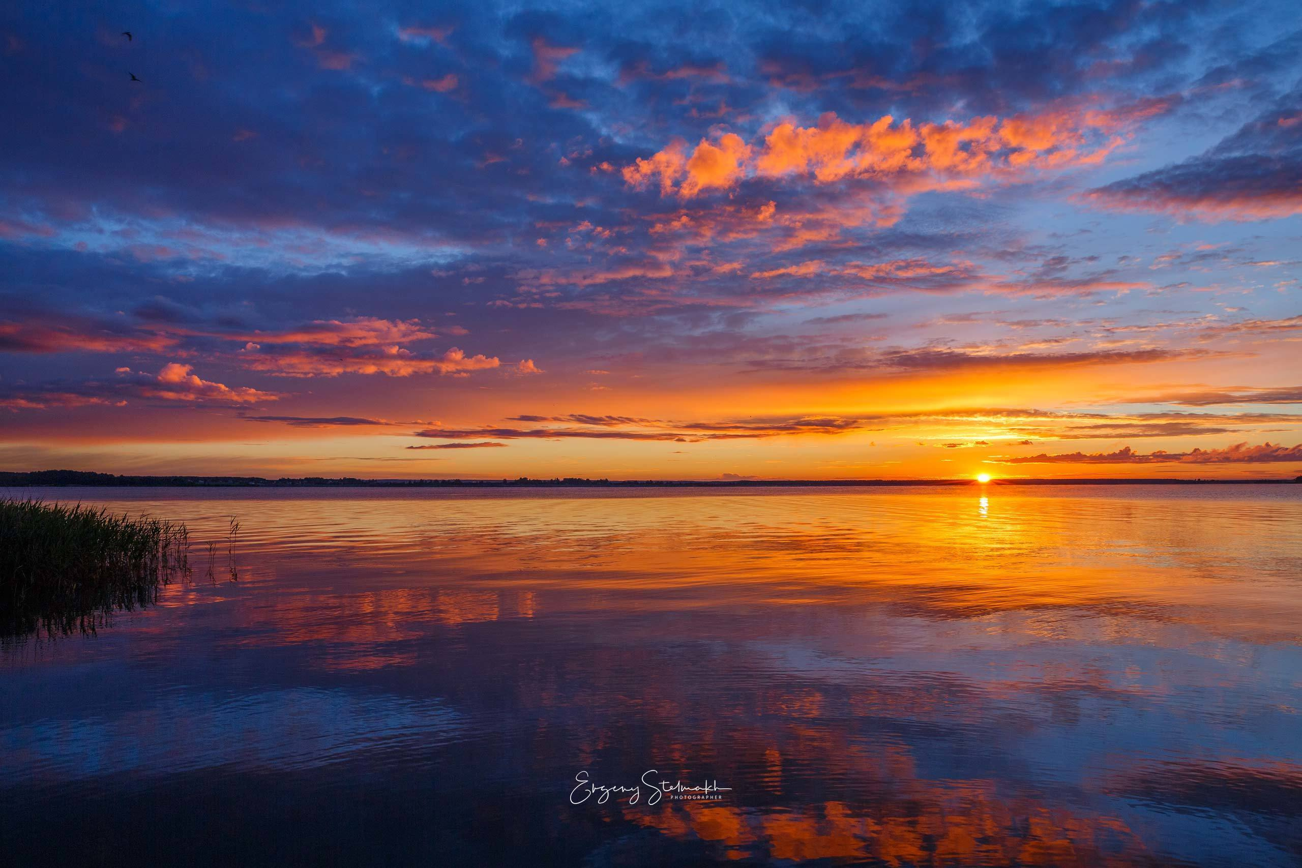 Рассветы в июне  зажигательные...