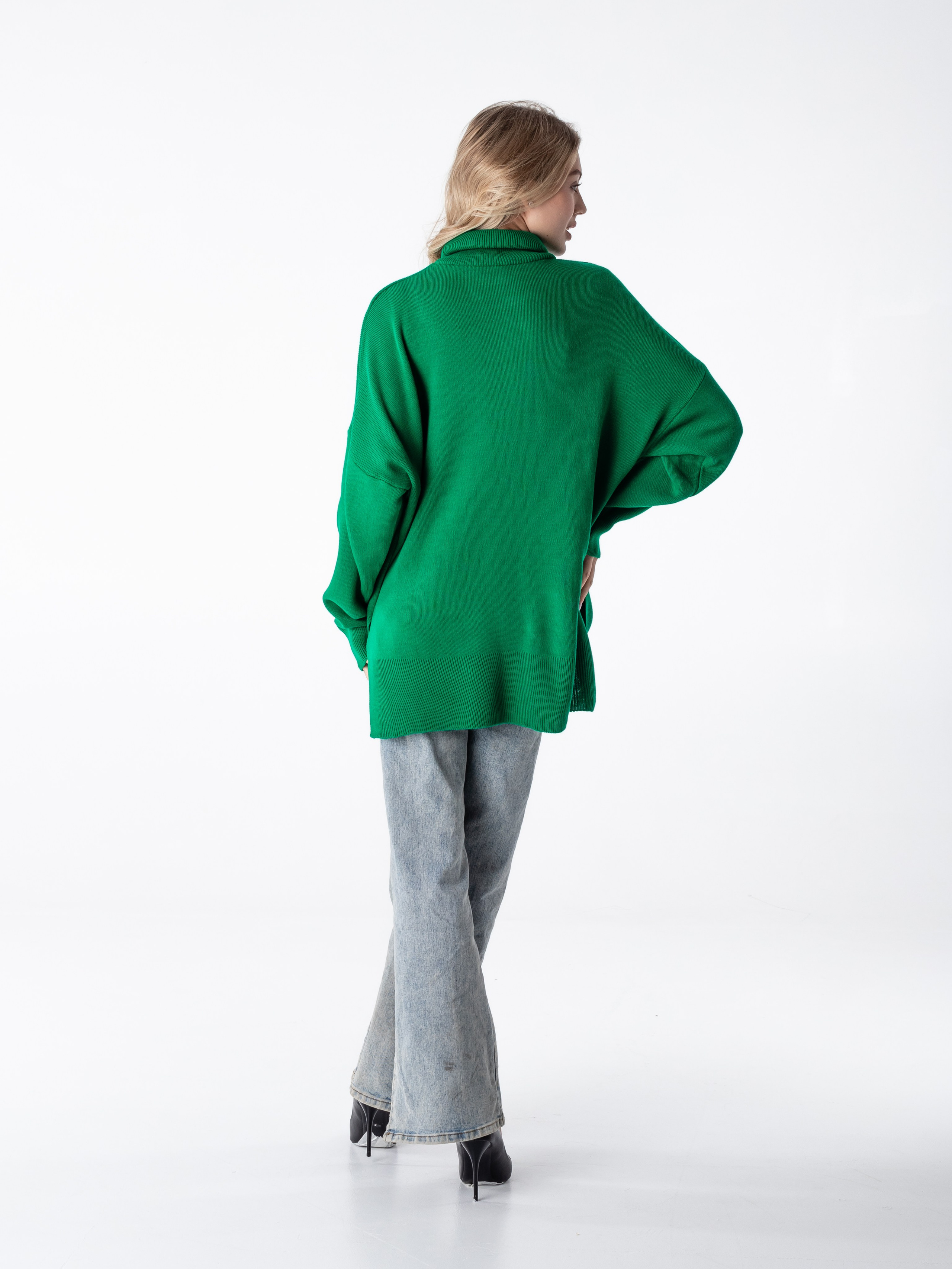 Свитер. Фотограф в Краснодаре Арина Кудряшова