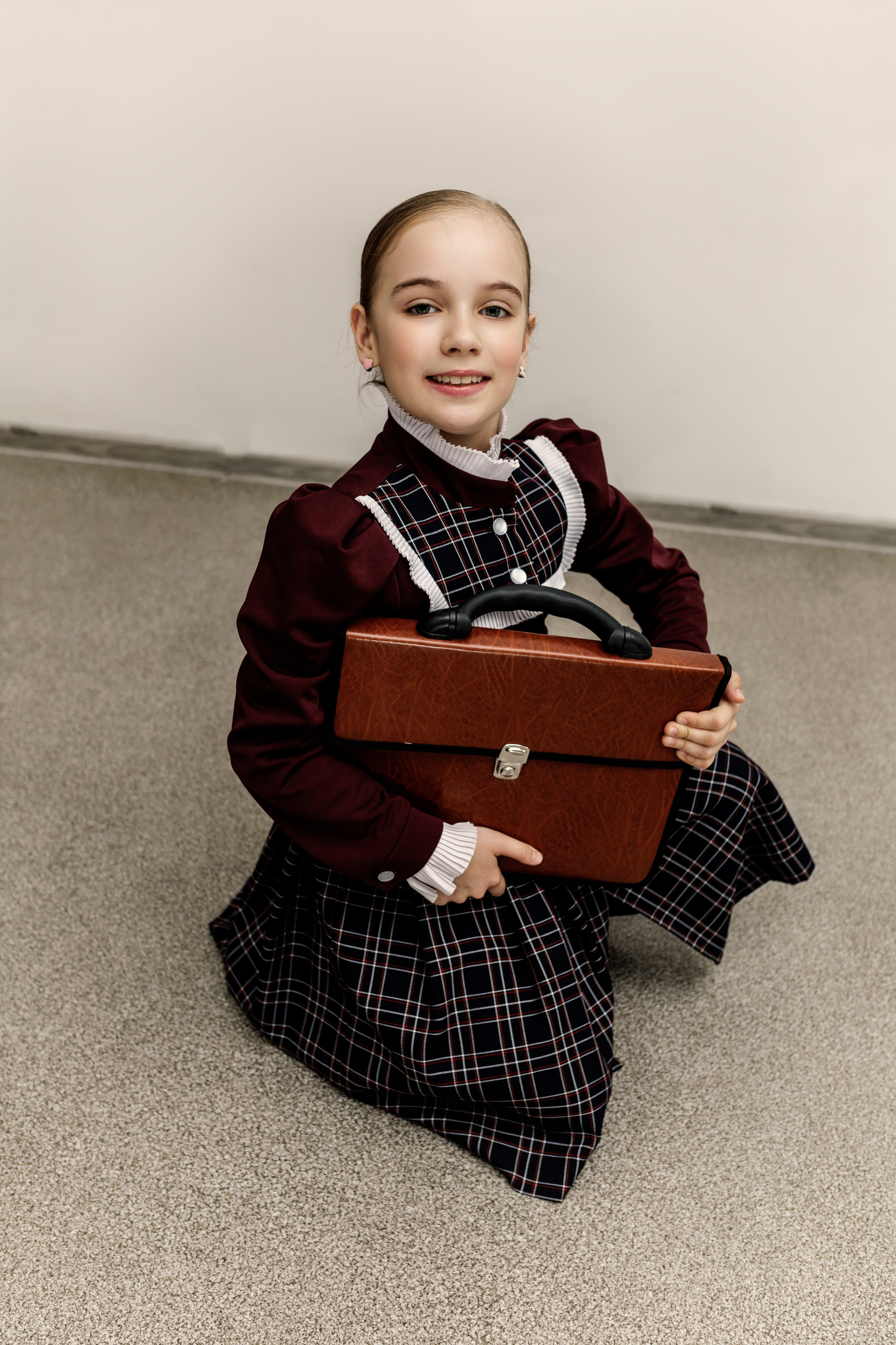 Гимназистки. Фотограф Марина Кушпилева. Омск, Москва