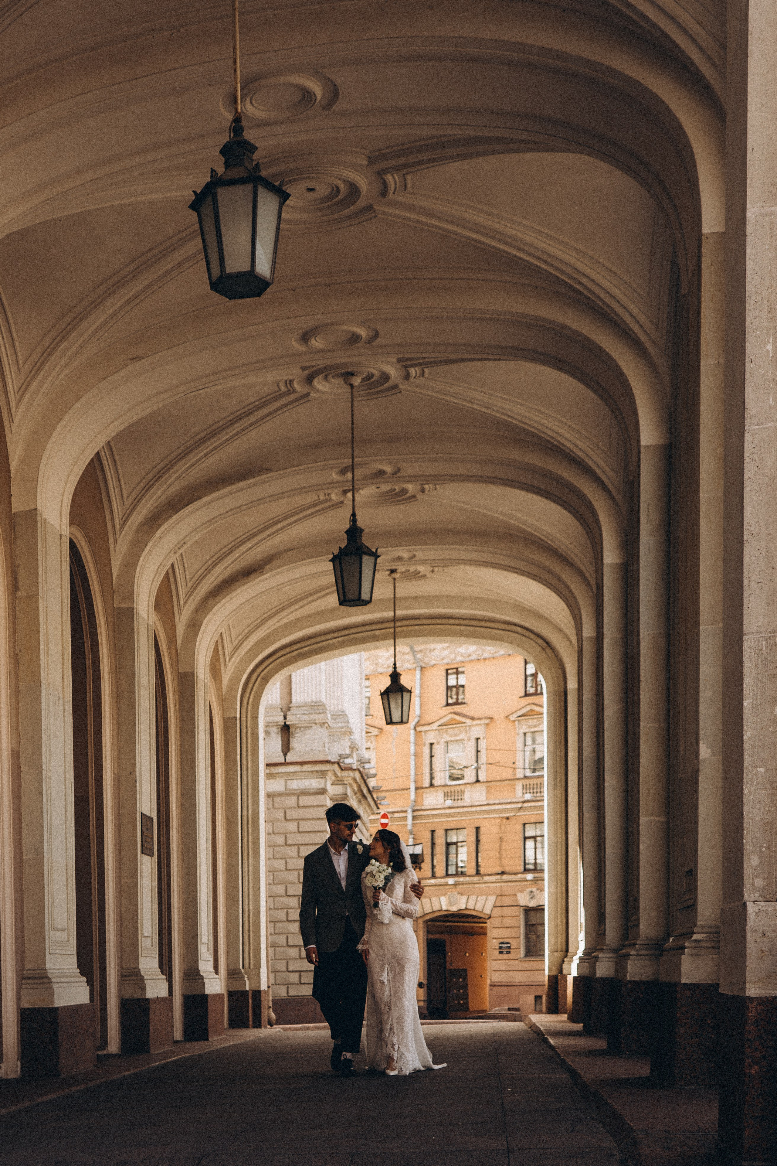 СВАДЕБНАЯ ПРОГУЛКА ВОЗЕ ИСАИКЕВСКОГО СОБОРА АСТОРИИ И ЗАКОНОДАЛЕТНОГО СОБРАНИЯ. Профессиональный фотограф, Санкт-Петербург — Виктория Богомолова