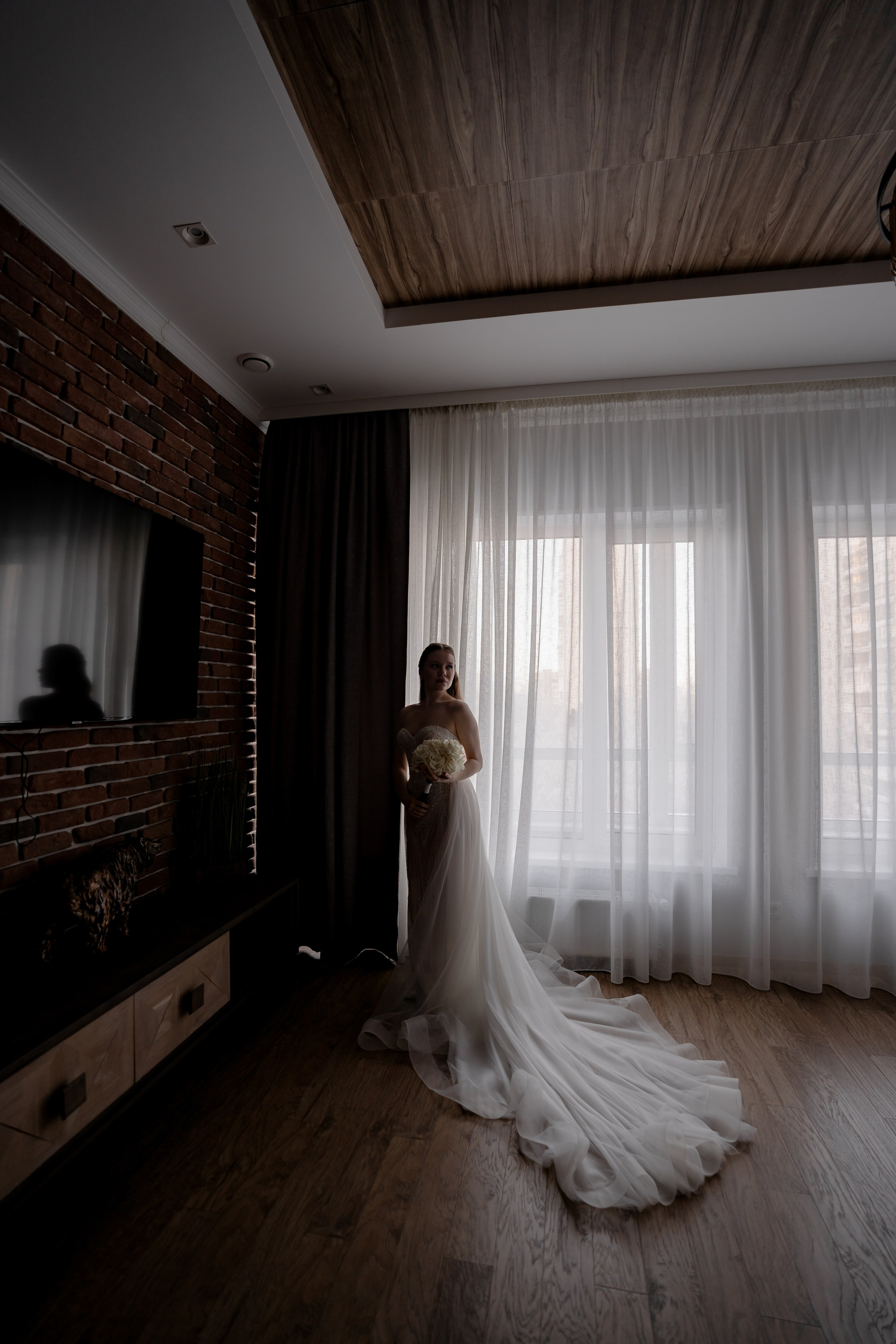 СВАДЕБНАЯ СЬЕМКА СБОРОВ В ОТЕЛЕ И ВЫЕЗД НА ЦЕРЕМОНИЮ (СНЯТО В СИБИРЕ В НИЖНЕВАРТОВСКЕ)М. Профессиональный фотограф, Санкт-Петербург — Виктория Богомолова