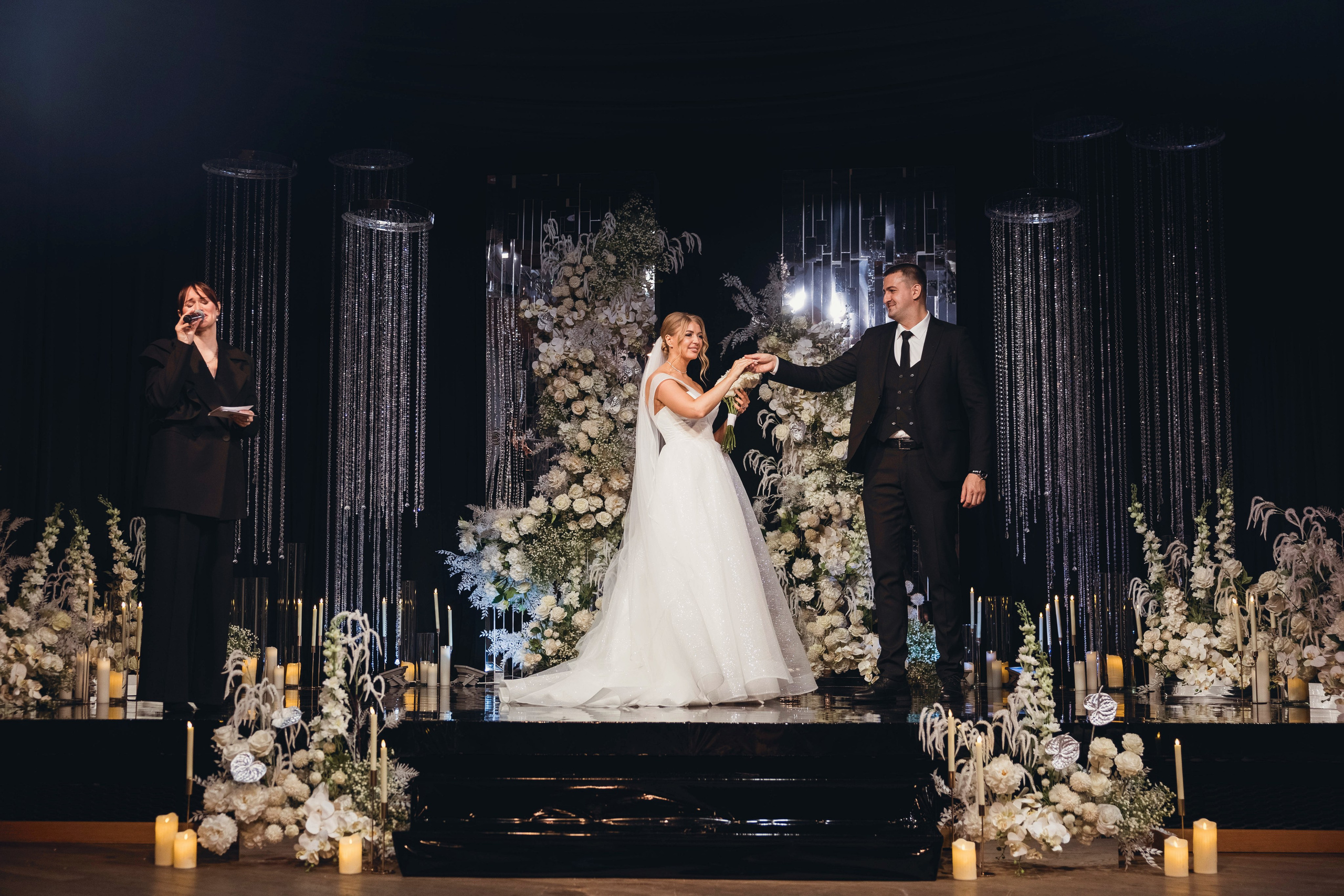 Ян и Екатерина (Дали Хол). Свадебный и семейный фотограф в городе Сургуте Стерликова Светлана