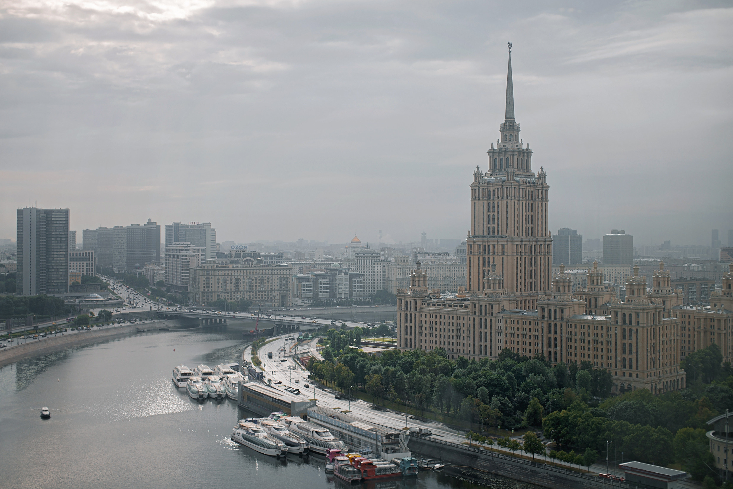 Камерная свадьба. Свадебный и портретный фотограф Москва