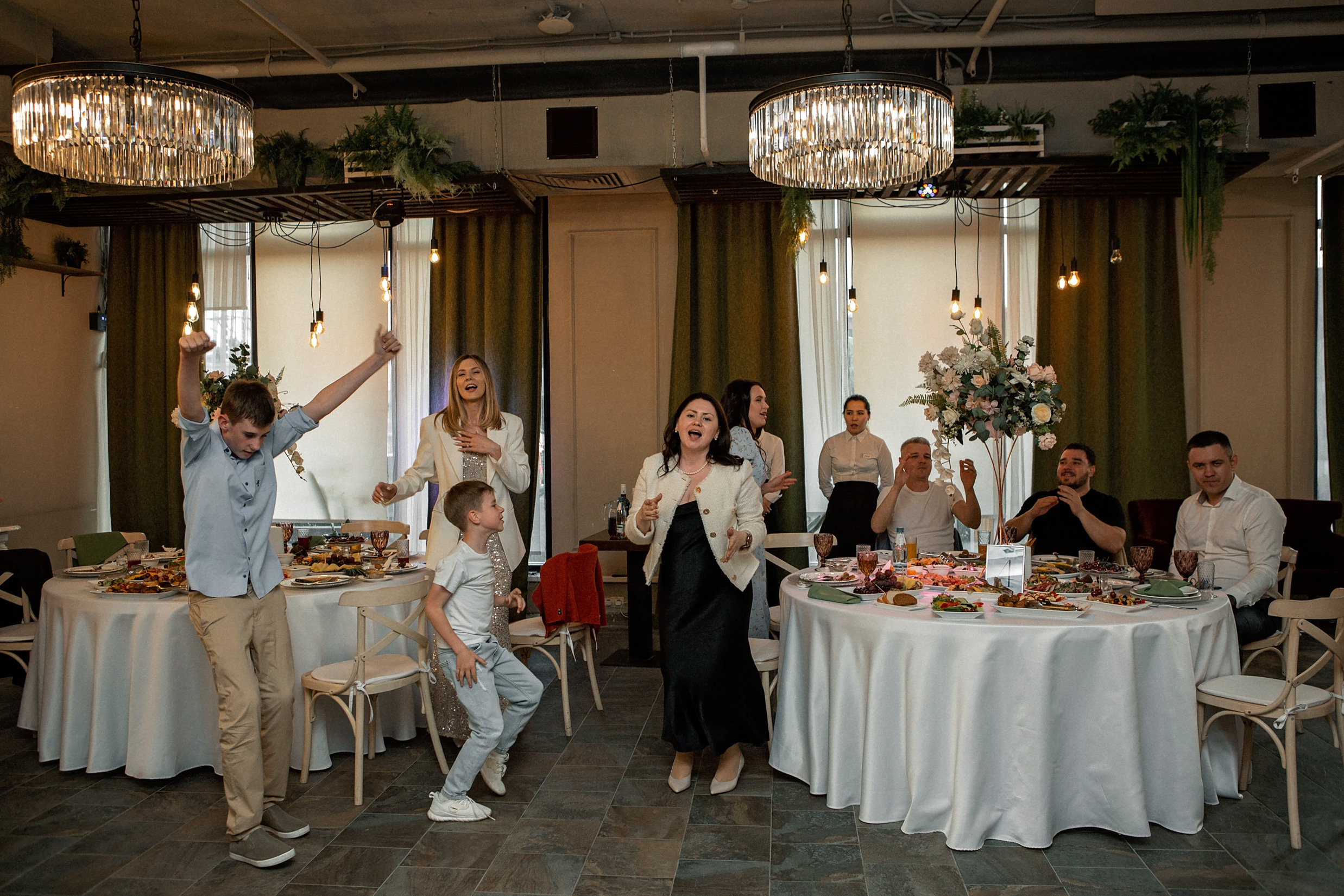 Свадьба с гостями. Свадебный и портретный фотограф Москва