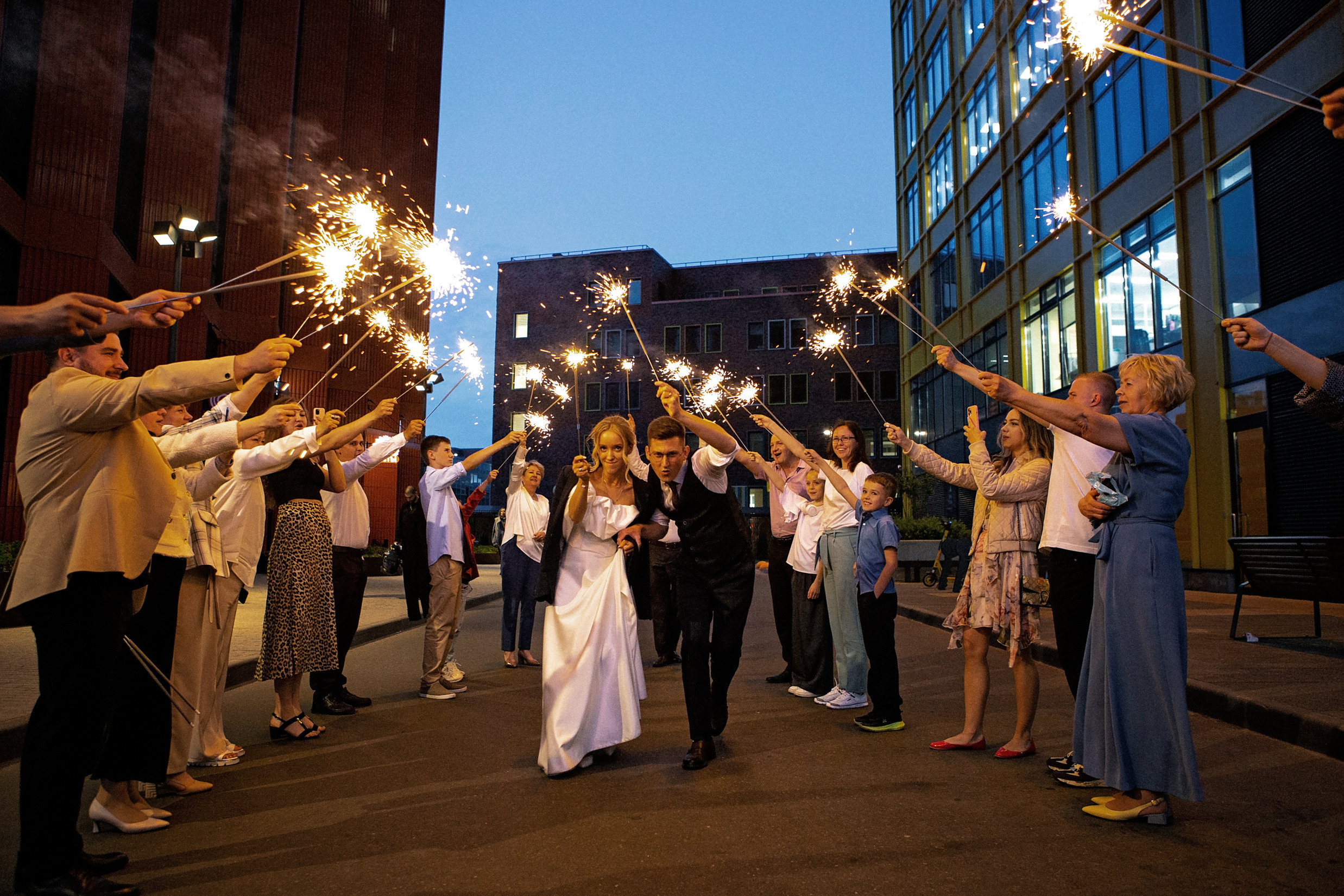 Бенгальские огни на свадьбе