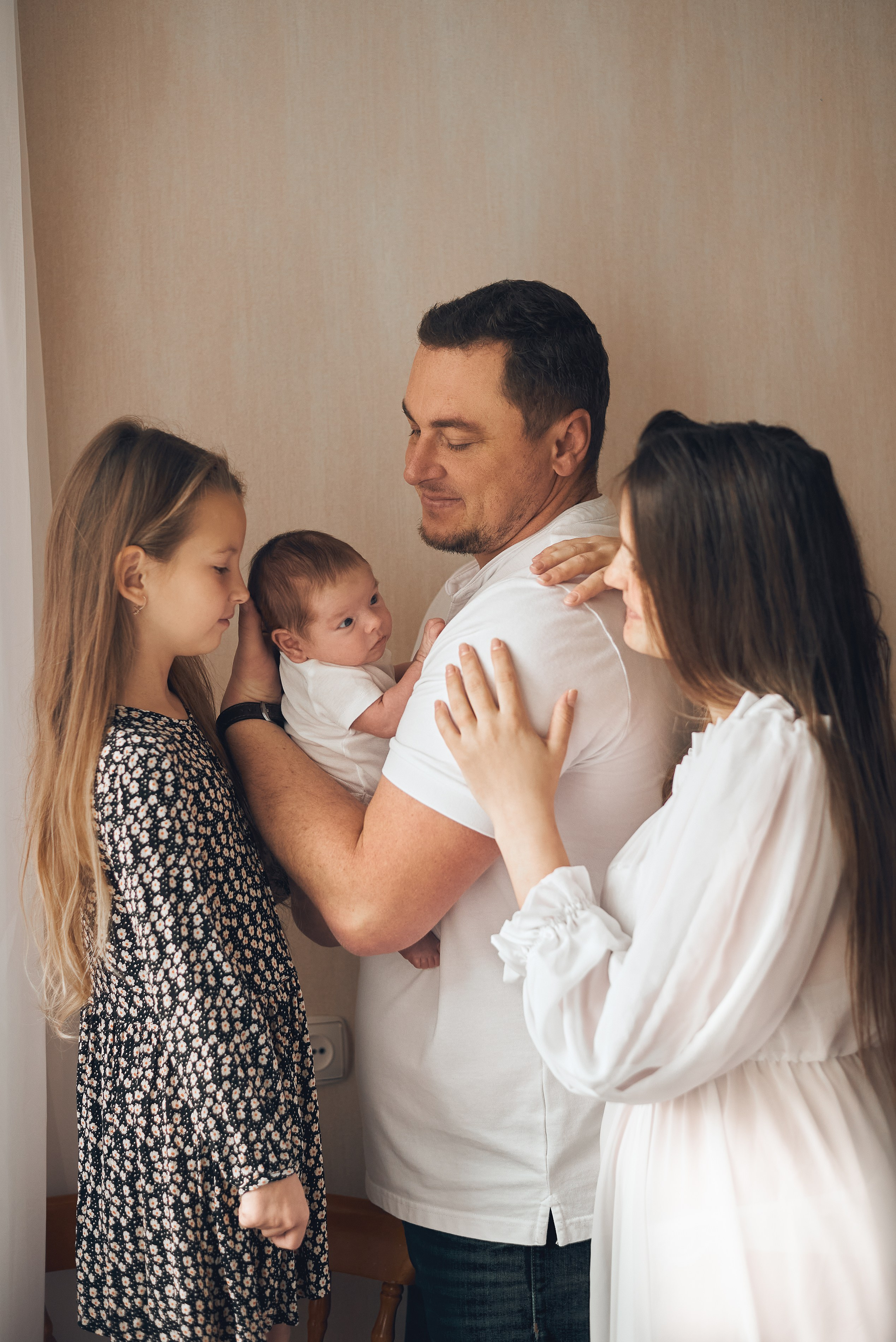 Семейная фотосессия с новорожденным Александр. Семейный фотограф в Южно-Сахалинске Анастасия Лимарева