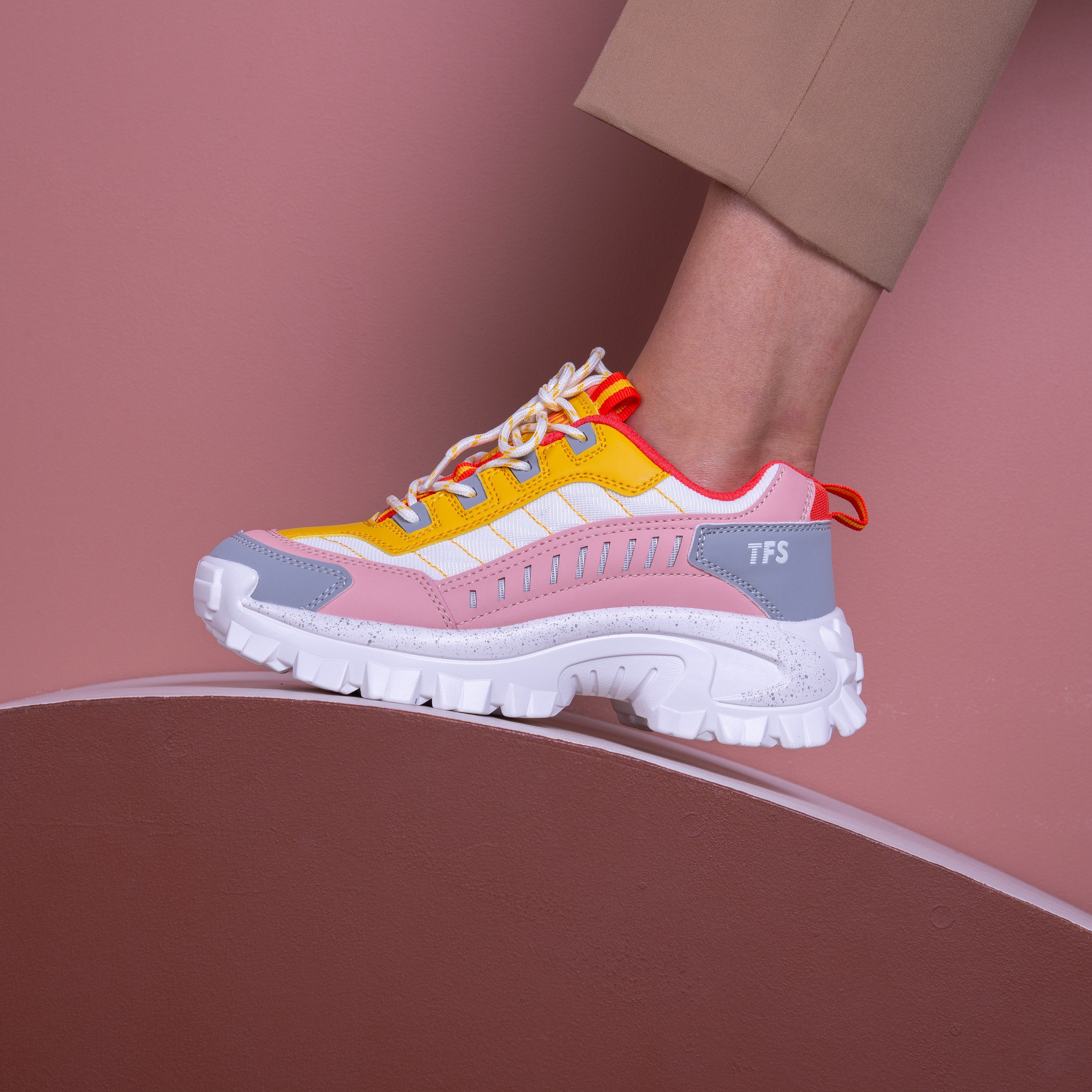 Обувь на модели. Фотограф Юлия Зимина