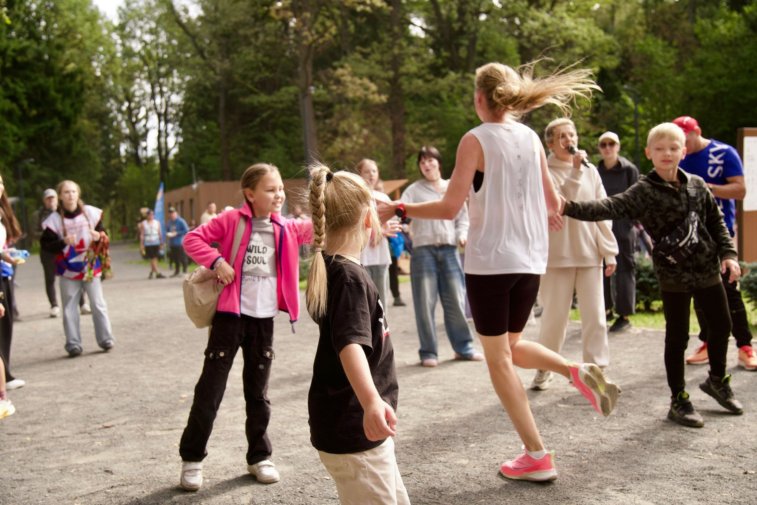 Забег в парке «Дубки». Кафе «БЕЛКА НАШЕПТАЛА». Ну оооочень концептуальное кафе
