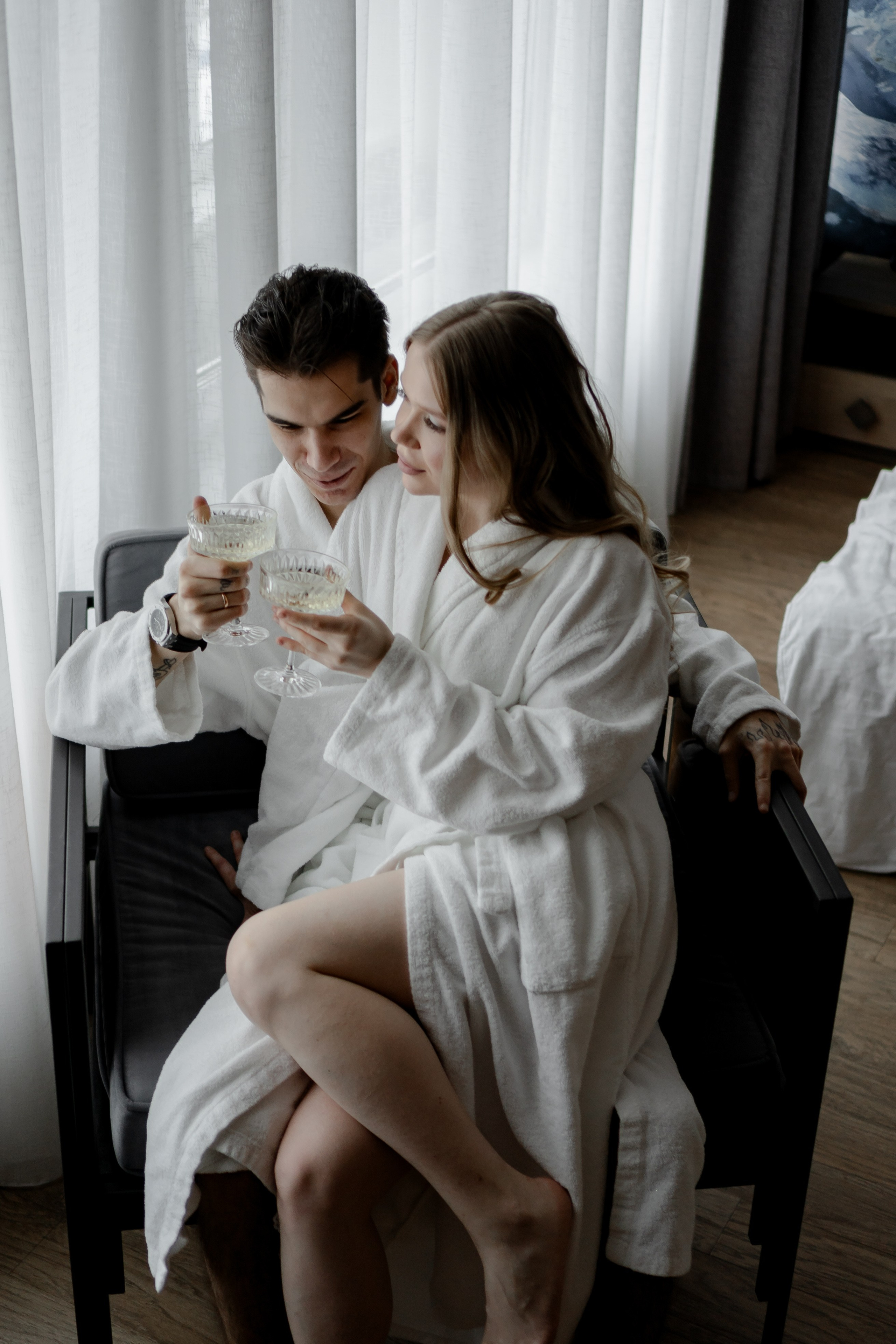 СВАДЕБНАЯ СЬЕМКА СБОРОВ В ОТЕЛЕ И ВЫЕЗД НА ЦЕРЕМОНИЮ (СНЯТО В СИБИРЕ В НИЖНЕВАРТОВСКЕ). Профессиональный фотограф, Санкт-Петербург — Виктория Богомолова