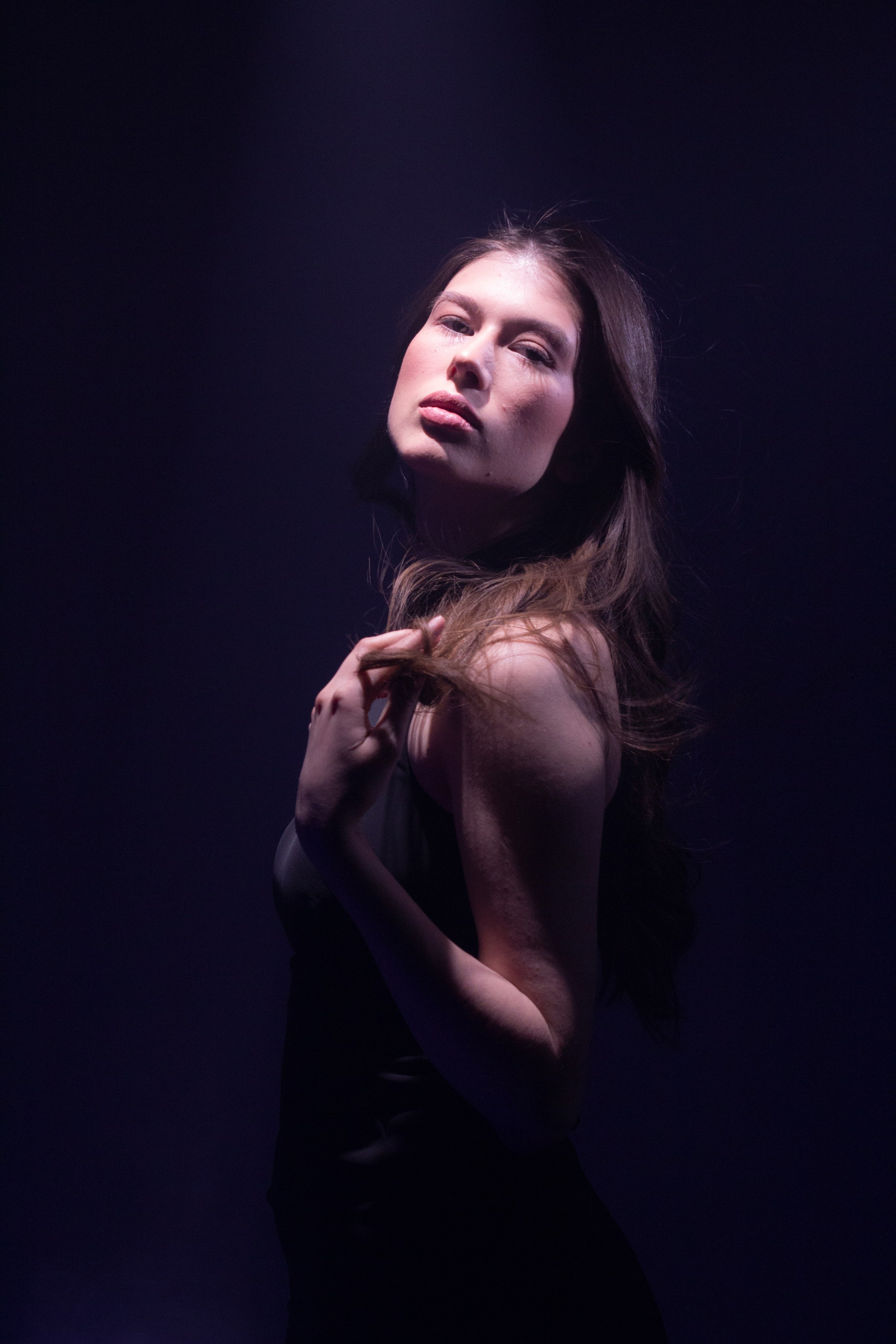 Чёрное платье. Портретный фотограф в Москве и Московской области Гнутиков Сергей