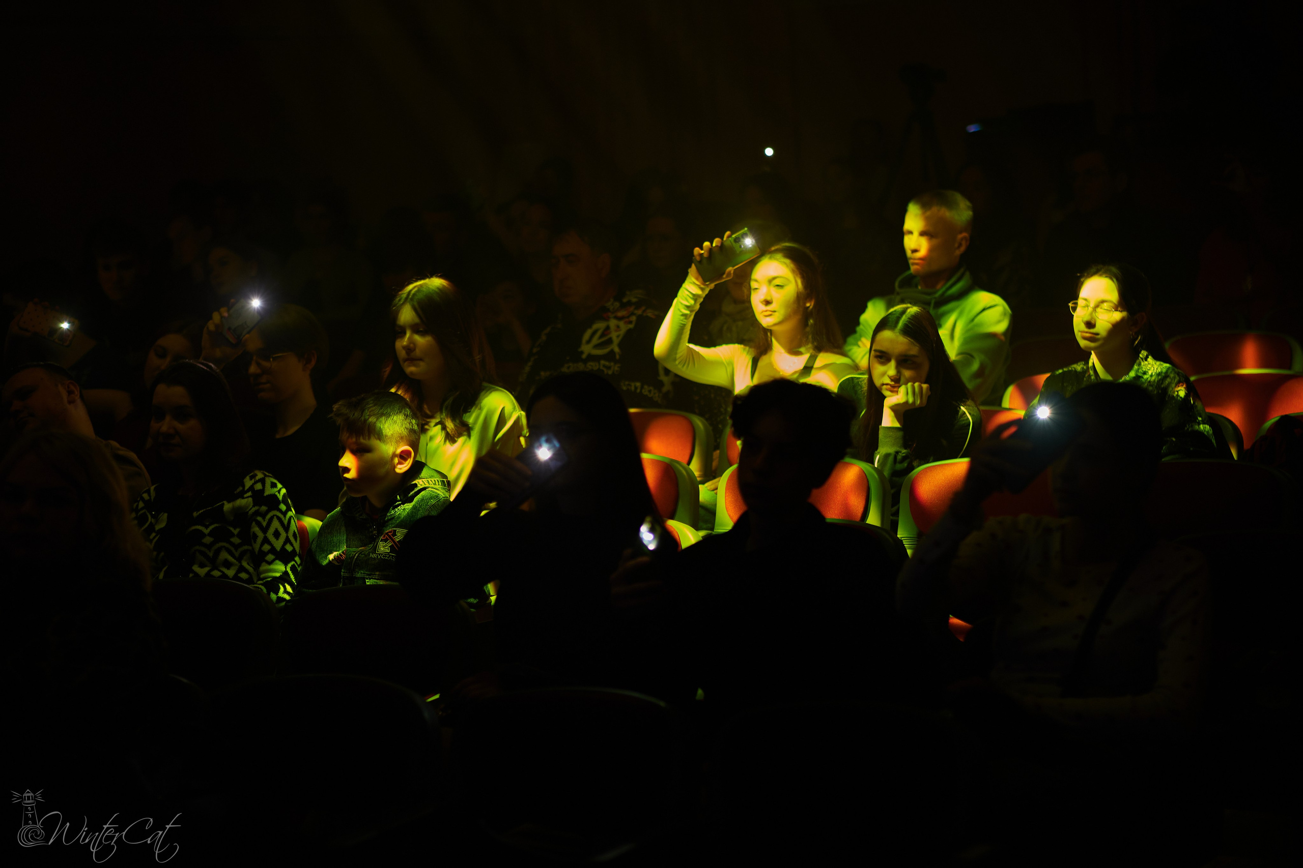 Крик ДК Автотэк. Портретный и репортажный фотограф в Магадане Андрей Нефедов WinterCatPhoto